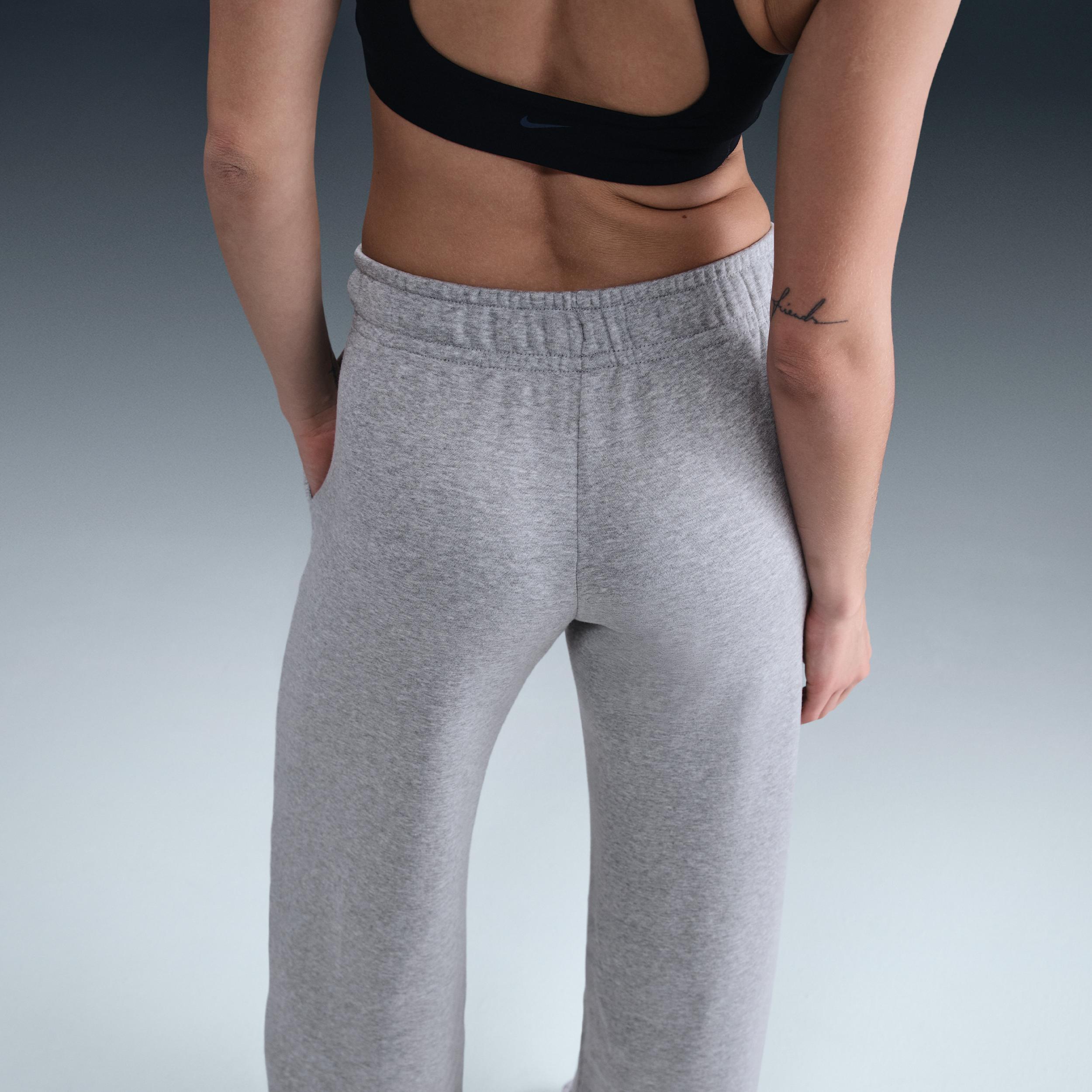 Women's Nike Sportswear Club Fleece Mid-Rise Wide-Leg Sweatpants Product Image