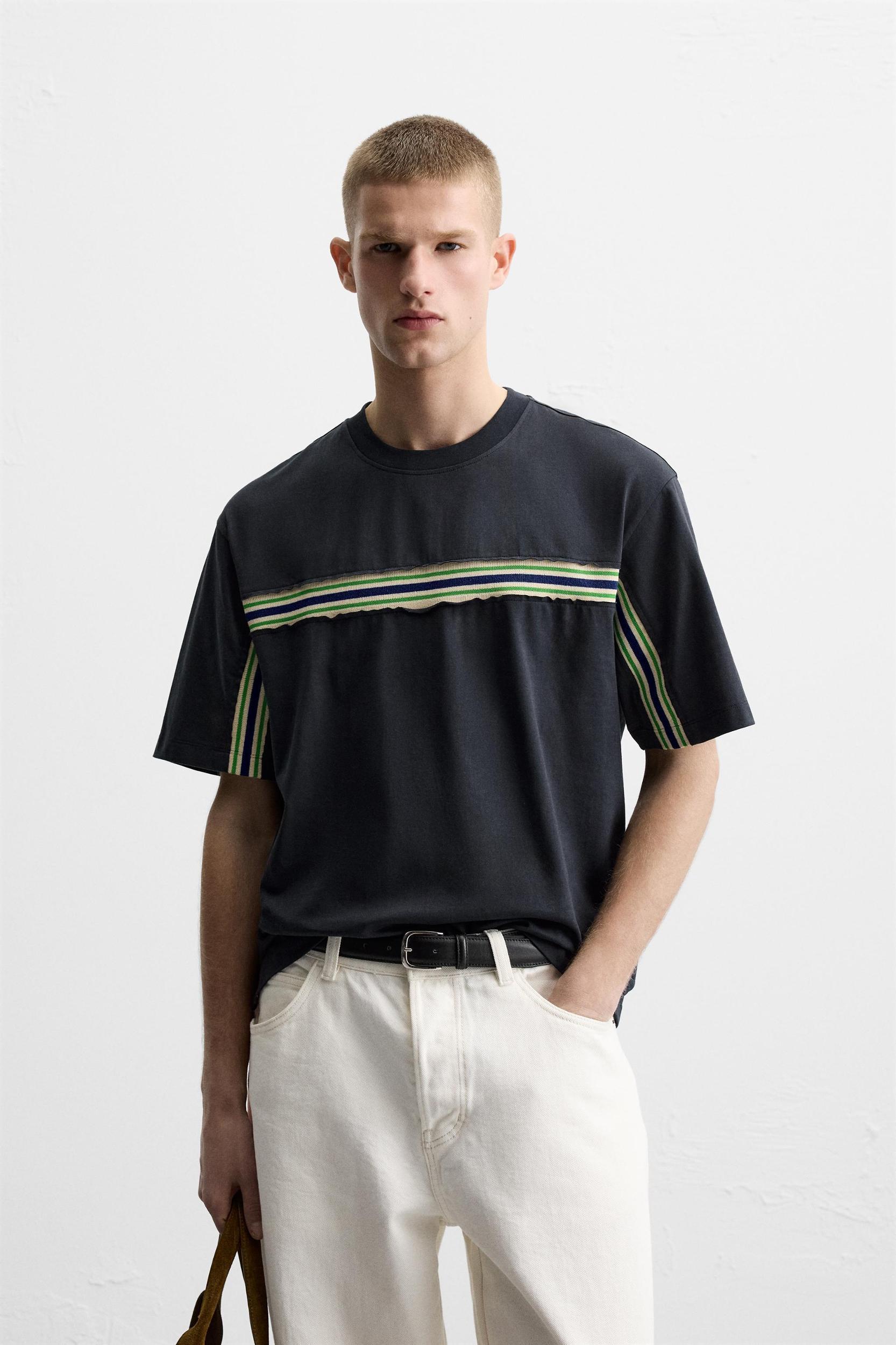 CONTRAST STRIPE T-SHIRT Product Image