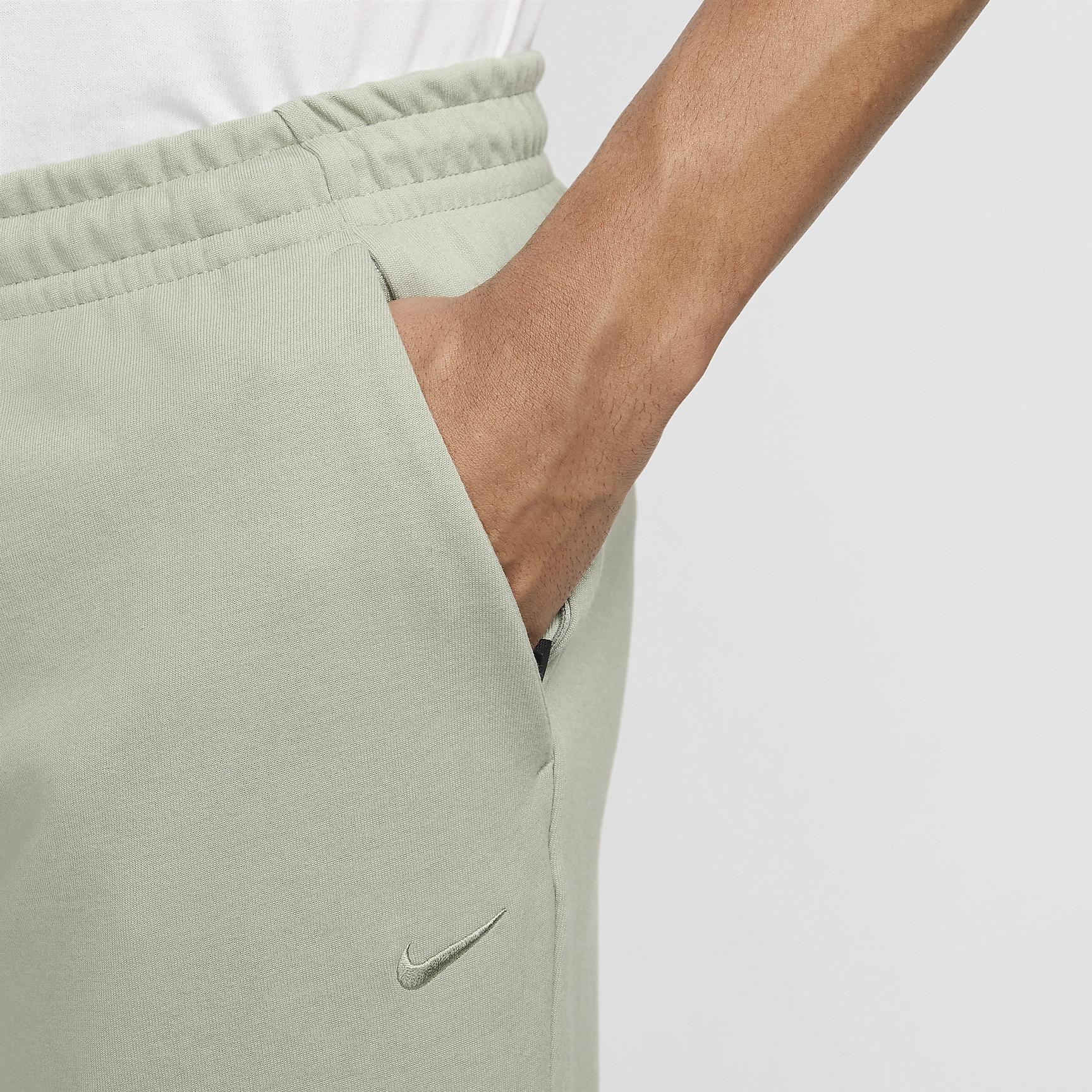 Nike Men's Primary Fleece Dri-FIT UV Tapered Performance Pants Product Image