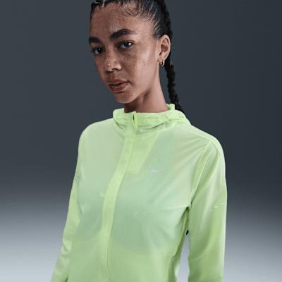 Nike Women's Swift Repel Packable Running Jacket Product Image