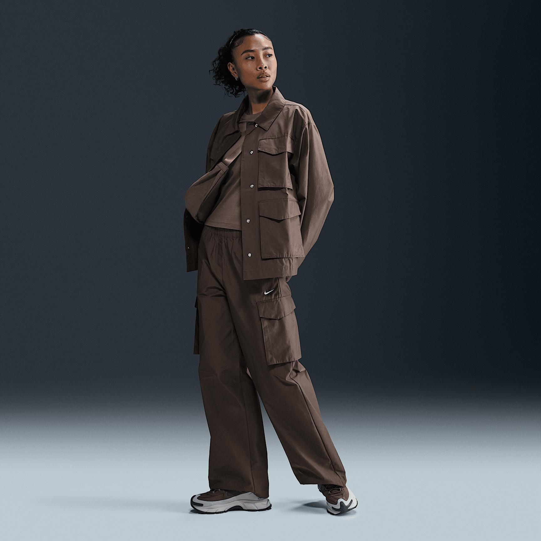 Women's Nike Sportswear Everything Wovens Mid-Rise Cargo Pants Product Image