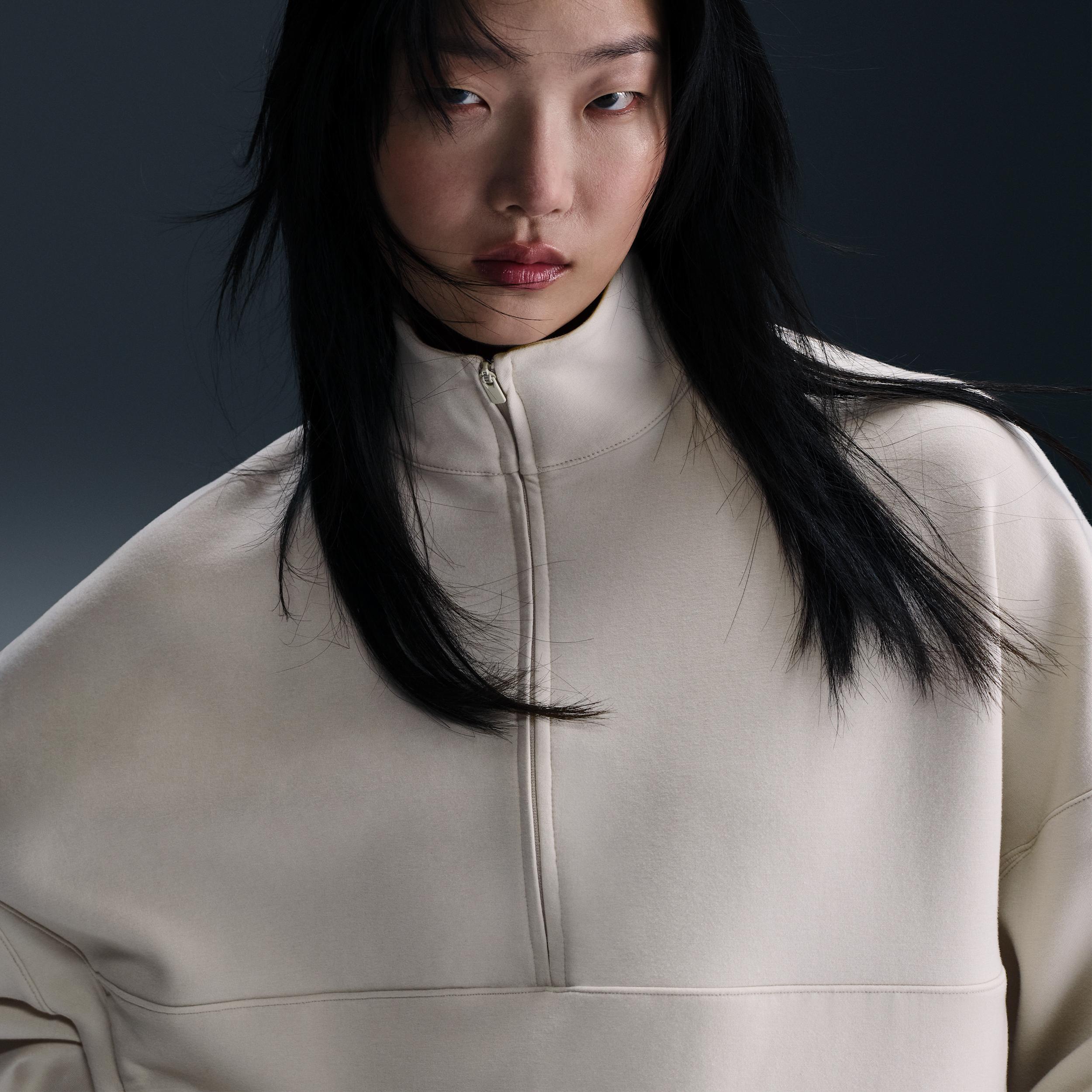 Nike Women's 24.7 ImpossiblySoft Dri-FIT Oversized 1/2-Zip Top Product Image