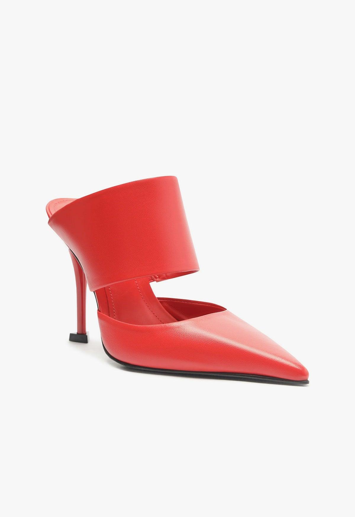 Quereda Leather Pump Female Product Image