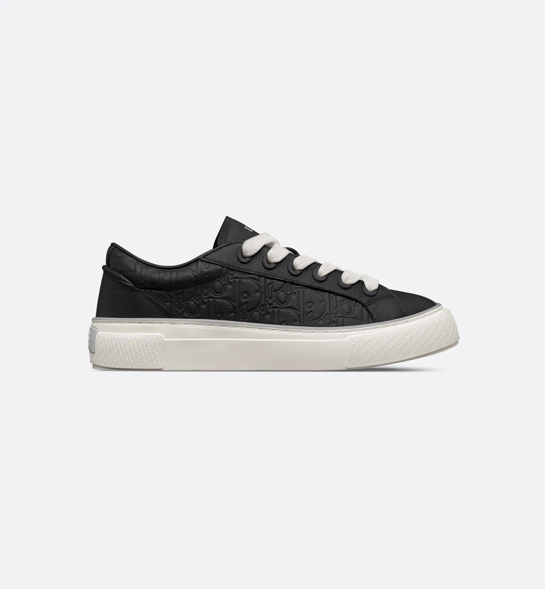B33 Spin Sneaker Product Image
