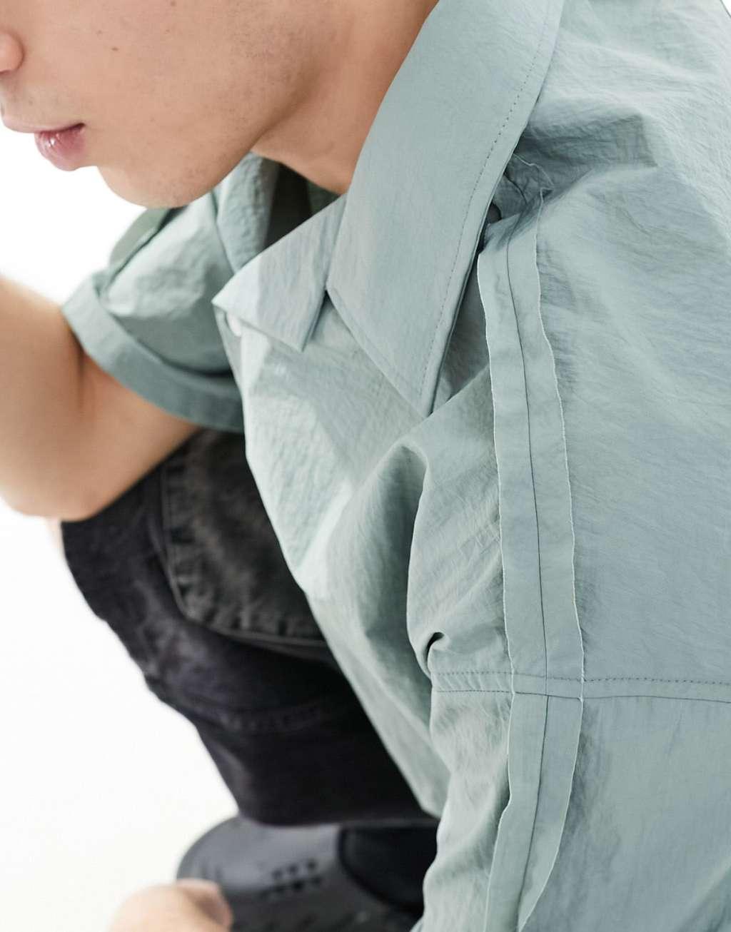 COLLUSION techy short sleeve revere shirt with raw seam detail Product Image