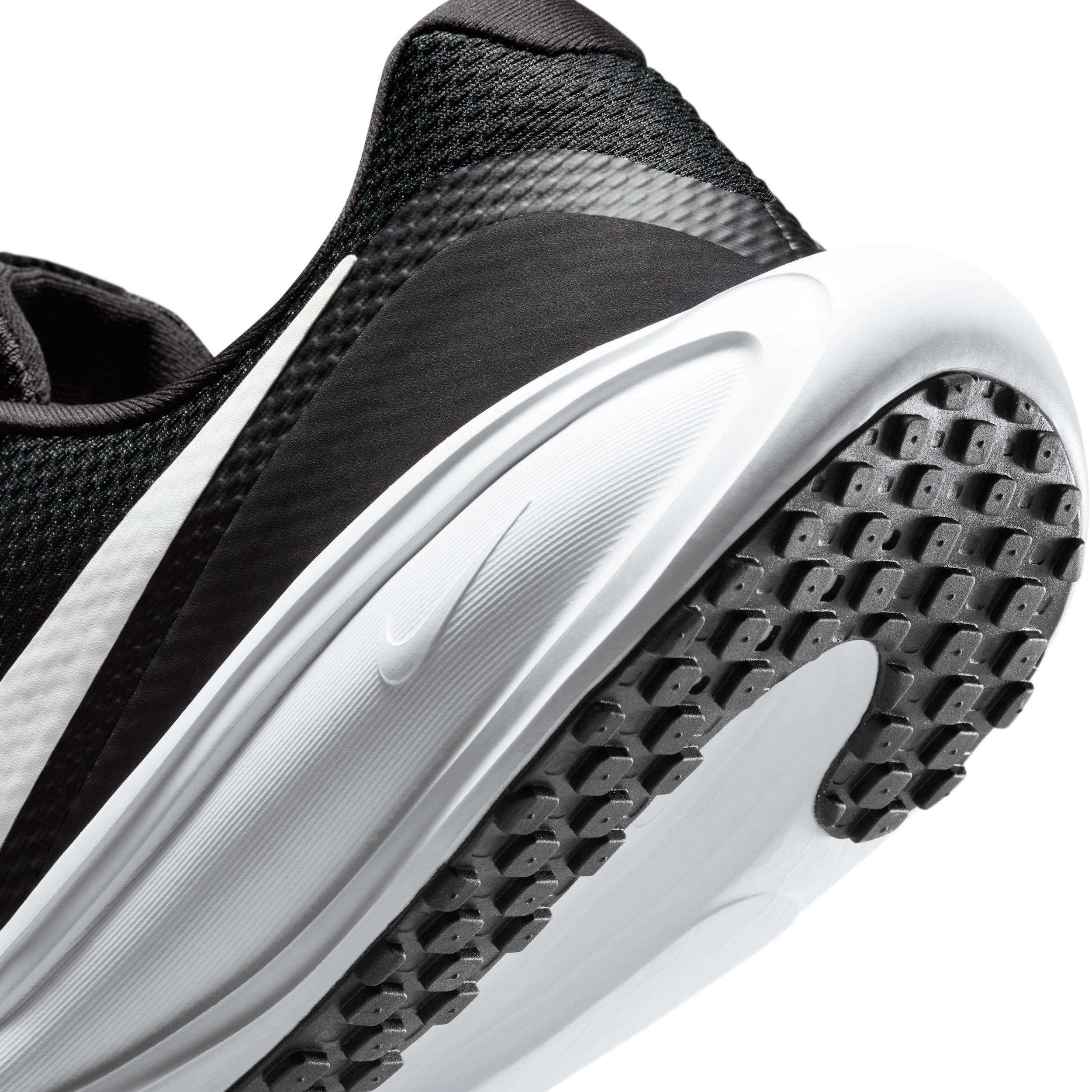 Nike Men's Revolution 8 Road Running Shoes Product Image