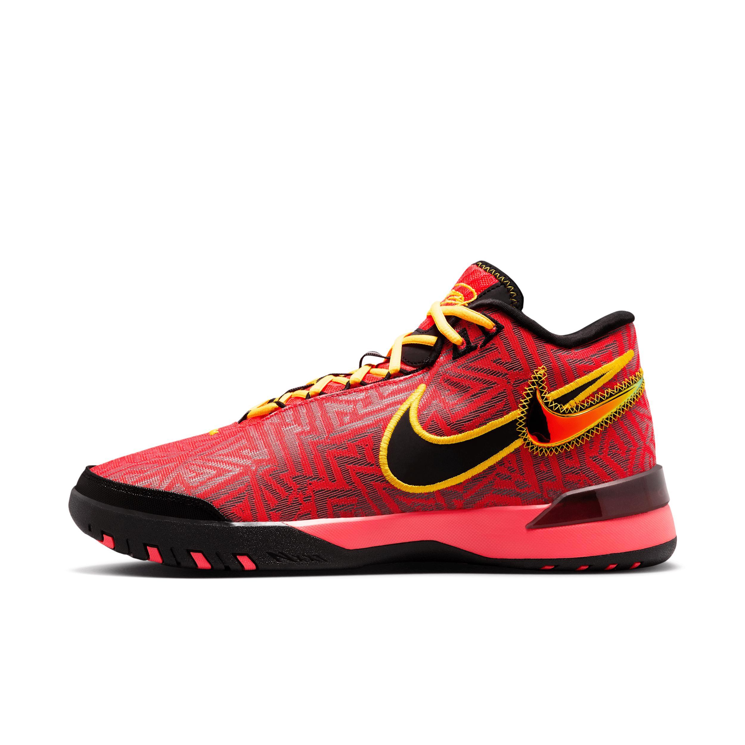 Nike Men's LeBron NXXT Genisus Basketball Shoes Product Image