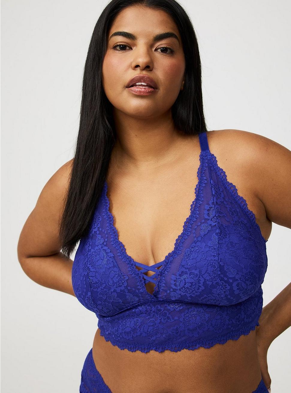 Lightly Lined Simply Lace XO Front Bralette Product Image
