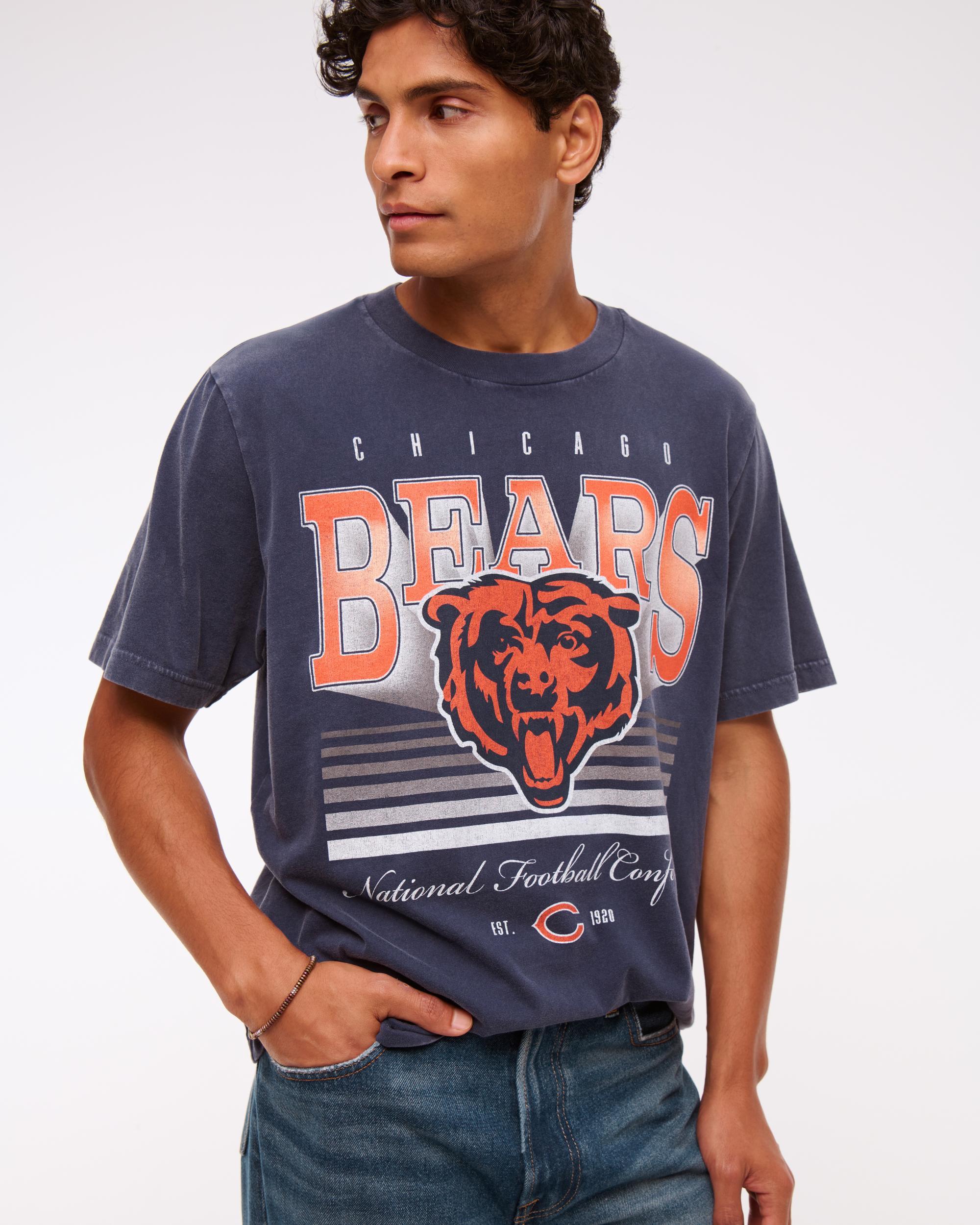 Chicago Bears Vintage-Inspired Graphic Tee Product Image