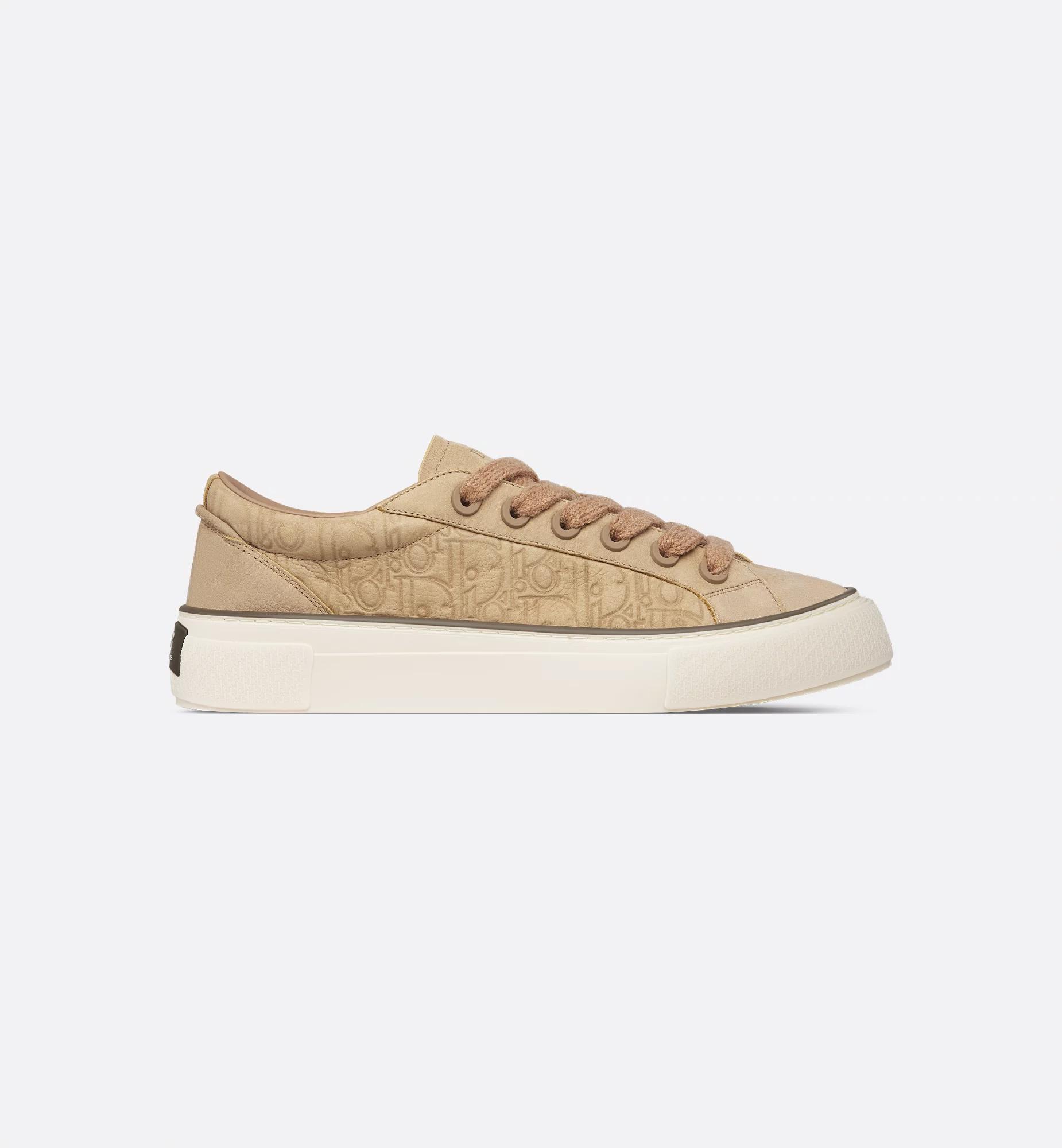 B33 Spin Sneaker Product Image