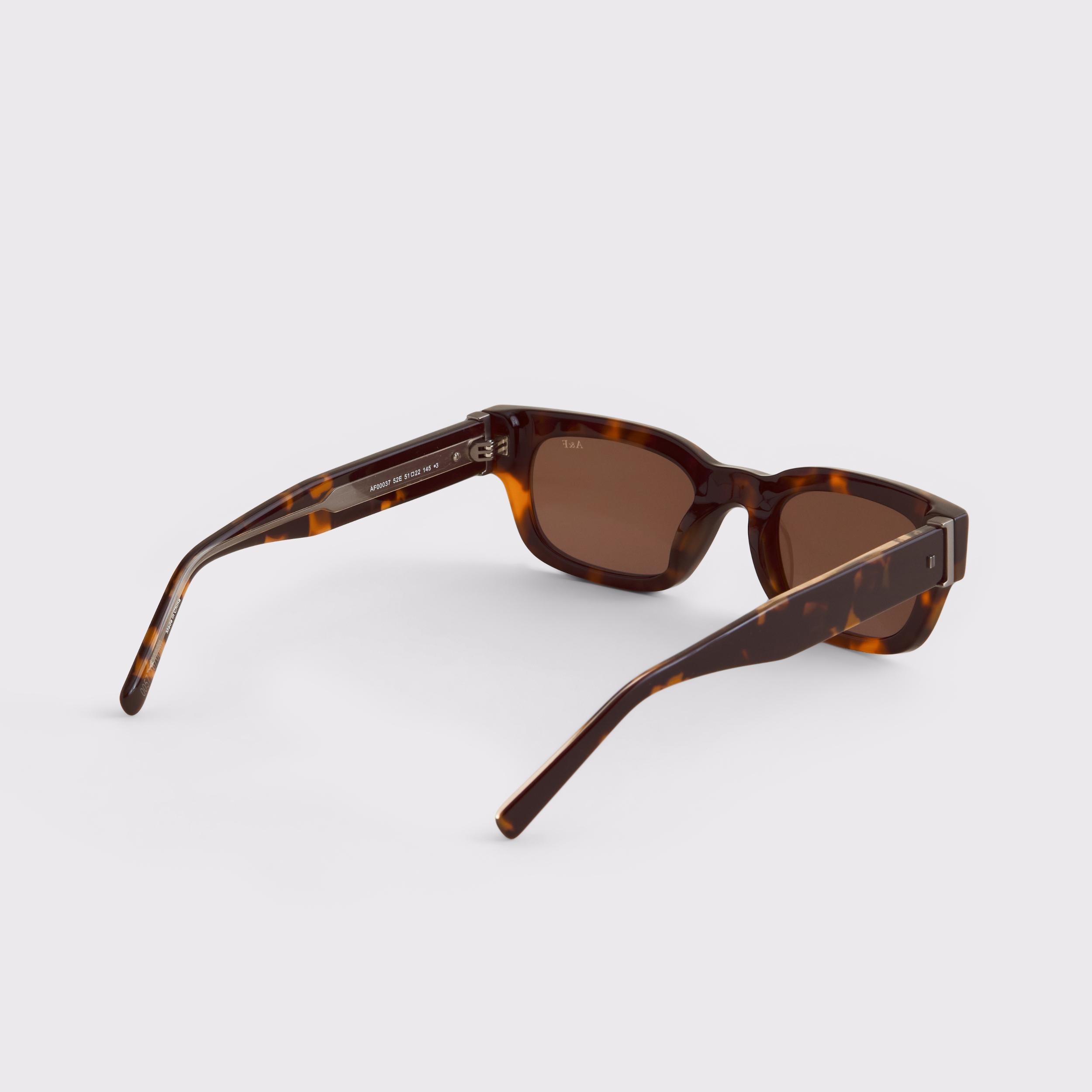 Wide Cat Eye Sunglasses Product Image