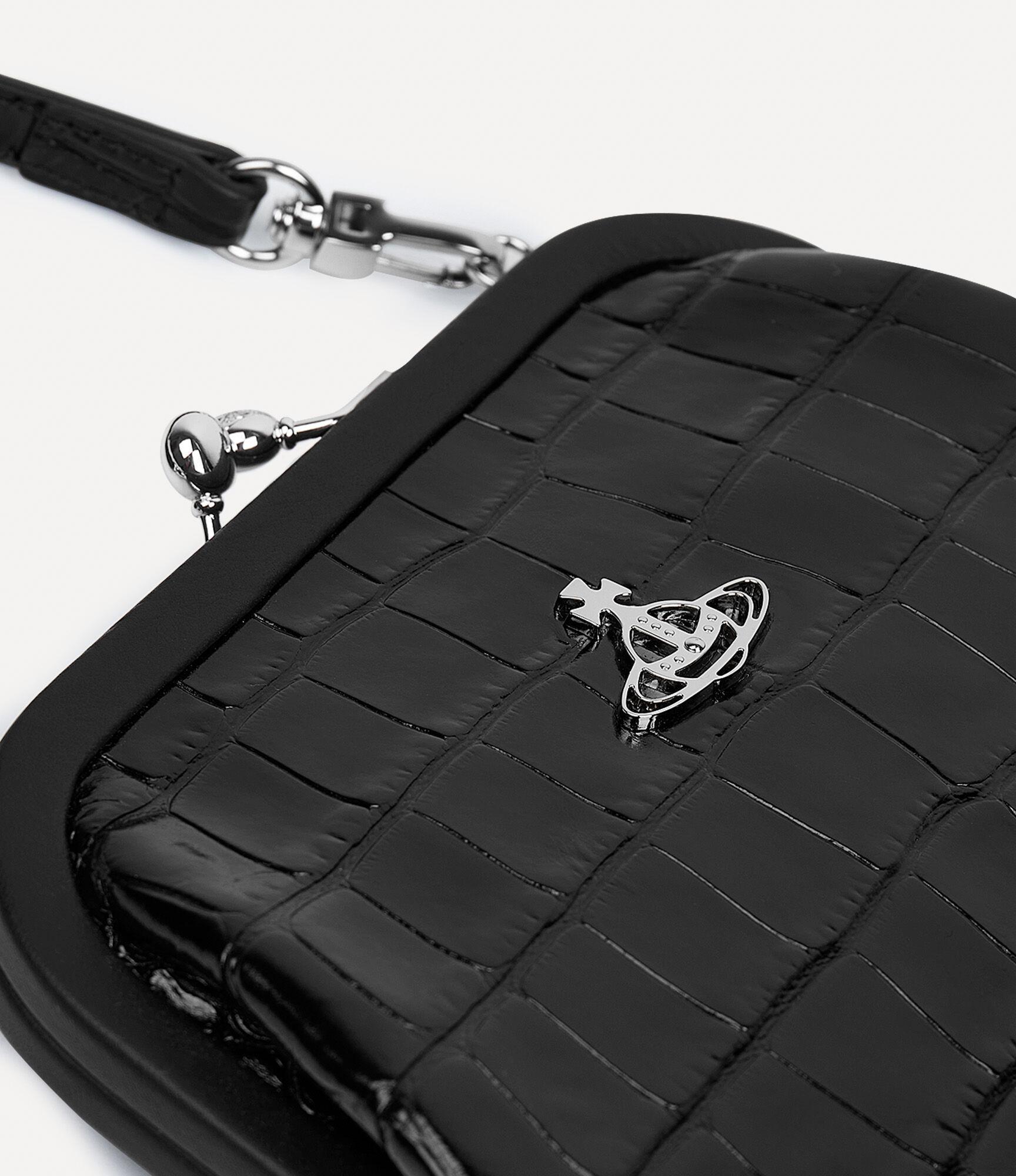Vivienne's Clutch Product Image