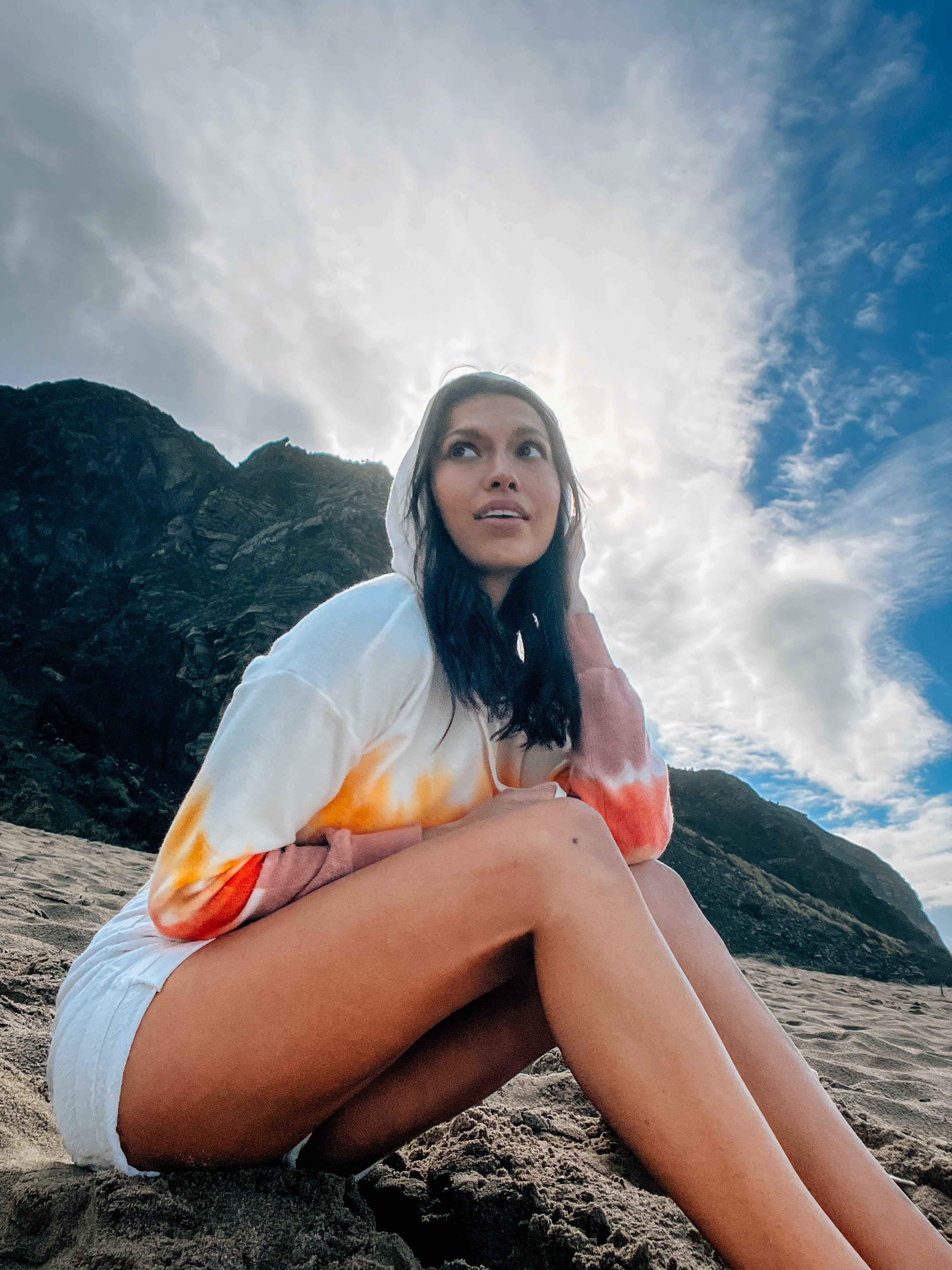 Women's BlanketBlend™ Cropped Hoodie Female Product Image