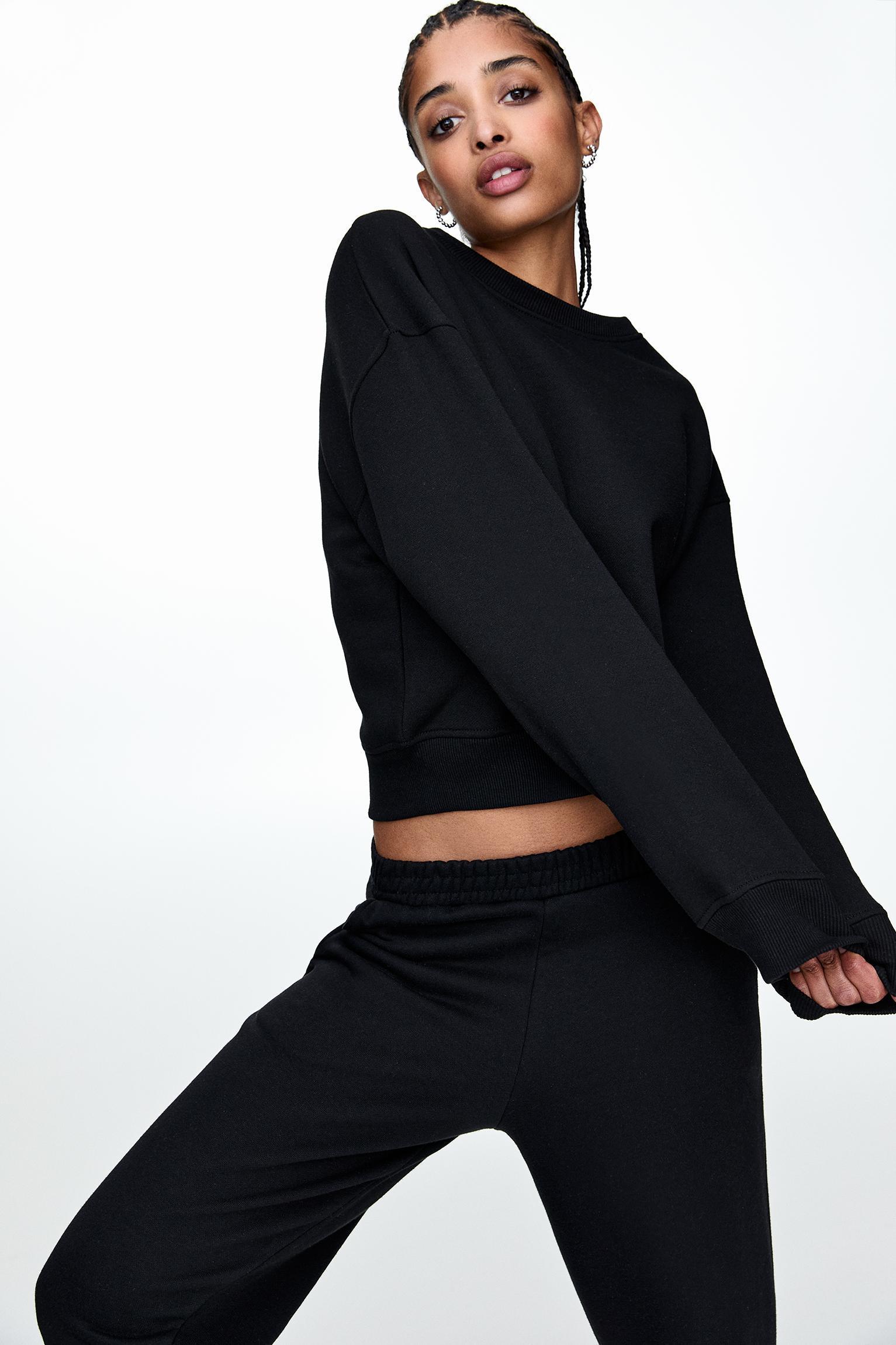 Sweatsuit set with sweatshirt and sweatpants Product Image