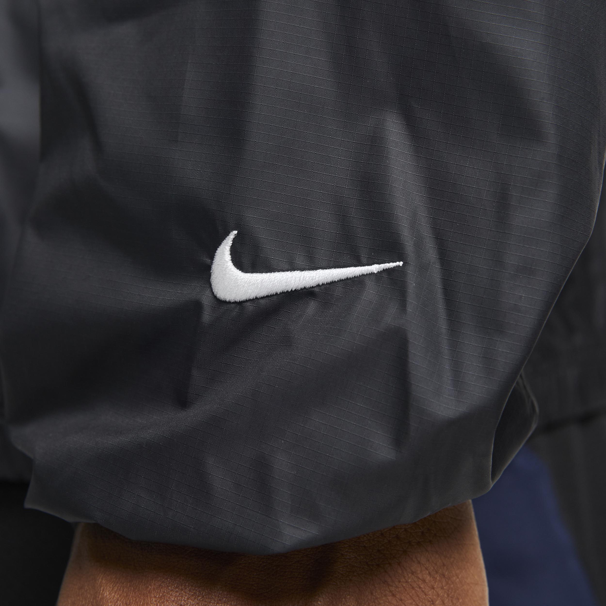 Nike Men's Track Club Storm-FIT Running Jacket Product Image