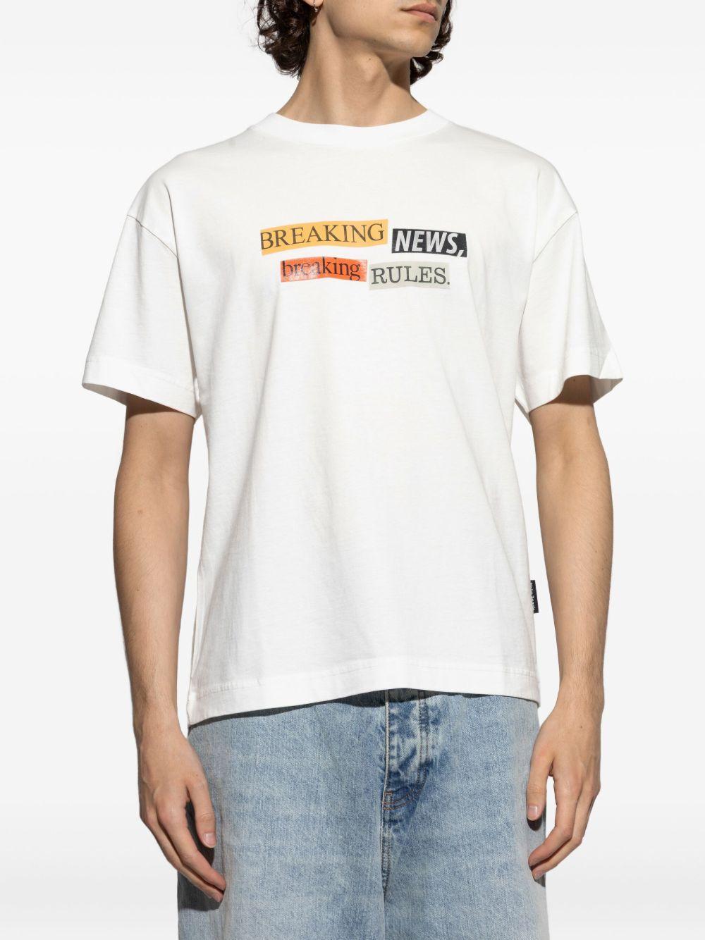 breaking news graphic t-shirt Product Image