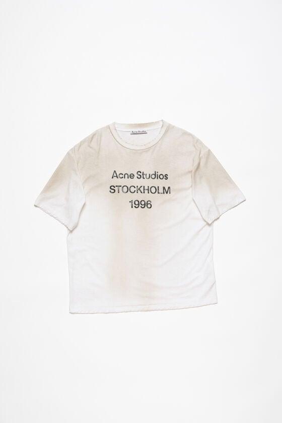 Logo t-shirt - Relaxed fit Product Image