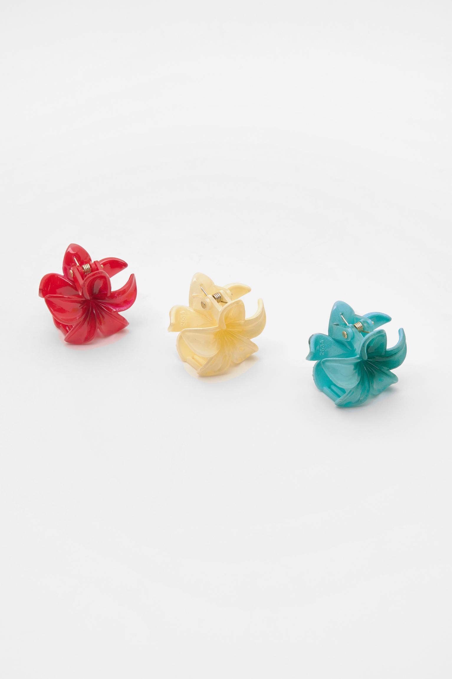 Pack of hibiscus flower hair clips Product Image