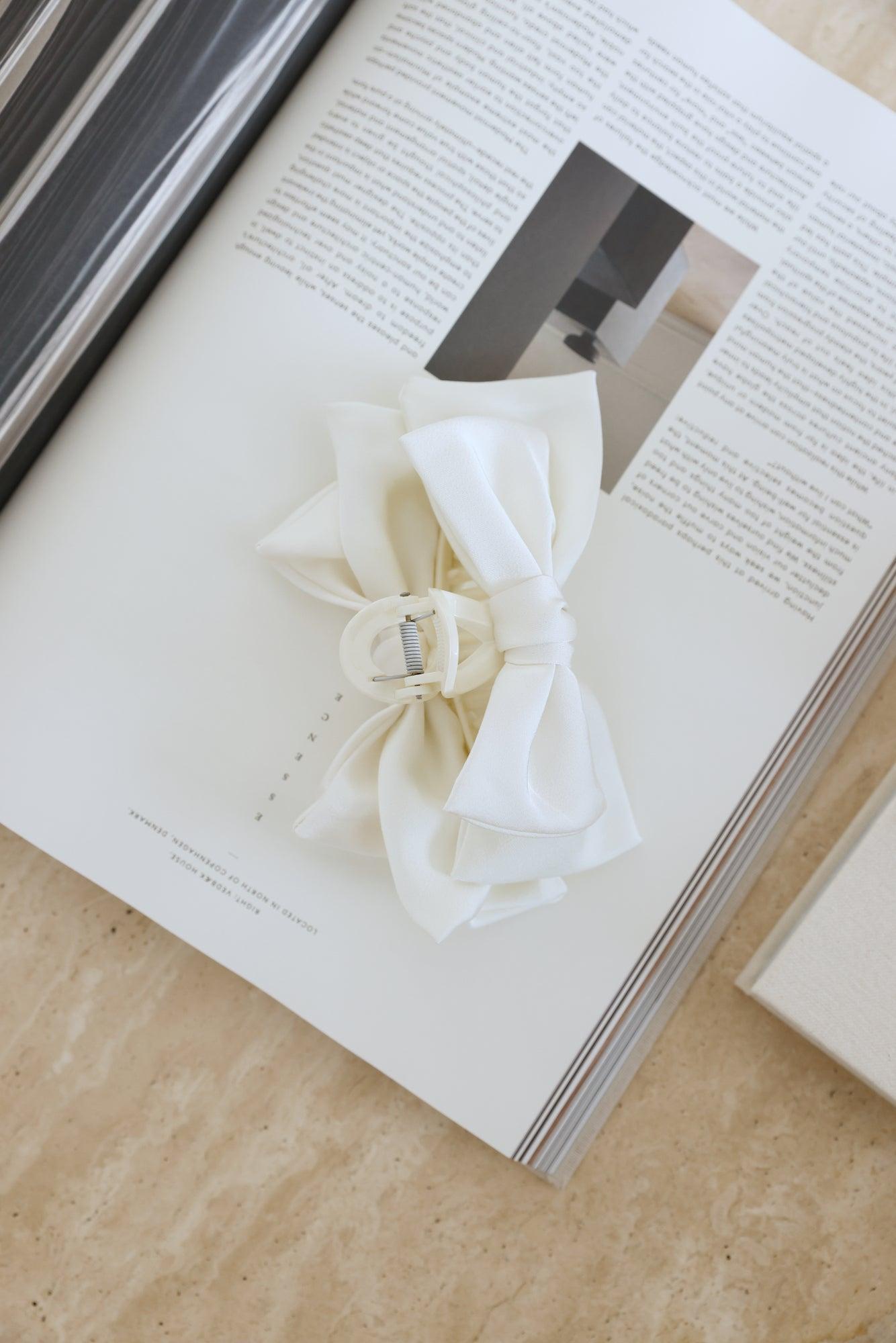 Fancy Bow Claw Clip Cream Product Image