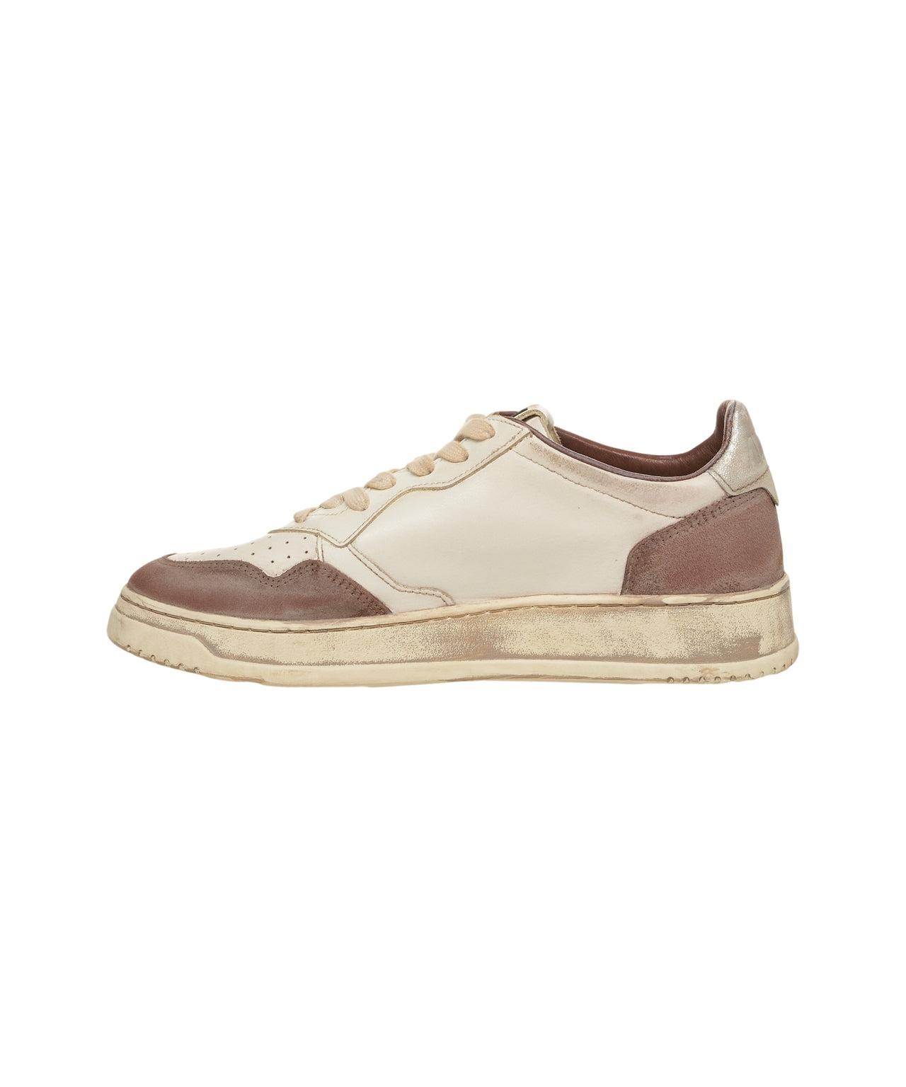 Sneaker 'Supervint Low' Product Image