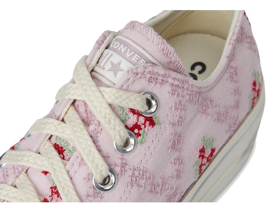 Chuck Taylor All Star Low Top Platform Sneaker Product Image