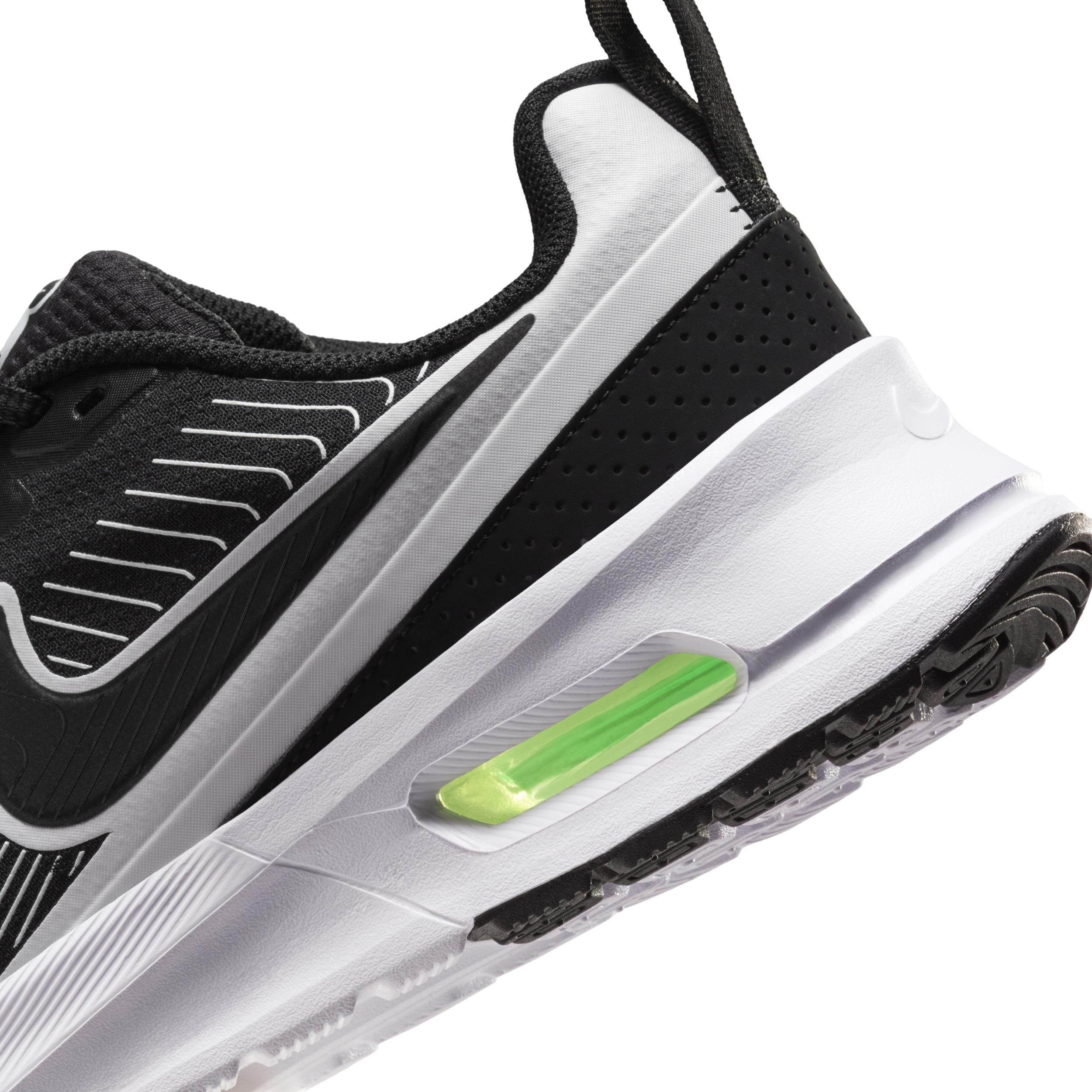 Nike Men's Air Max Nuaxis Shoes Product Image
