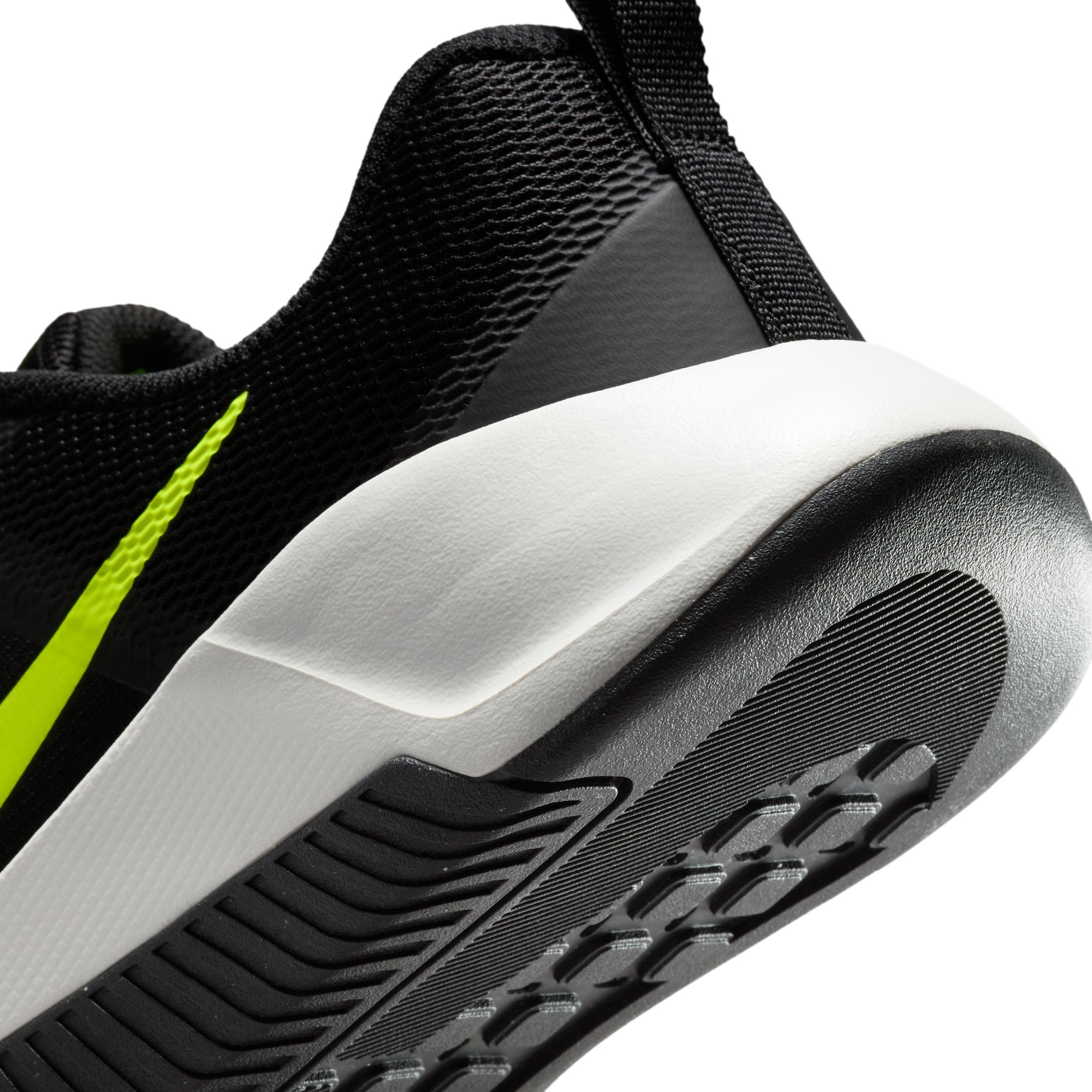 Nike Men's MC Trainer 3 Workout Shoes Product Image