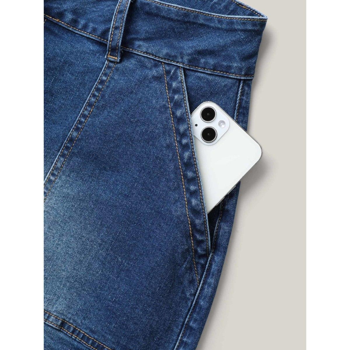 Plus Size Faded Straight-Leg Denim Shorts Women Midblue Medium stretch Everyday-Casual Slanted pocket At the Office Denim Shorts BloomChic 22/3X Product Image