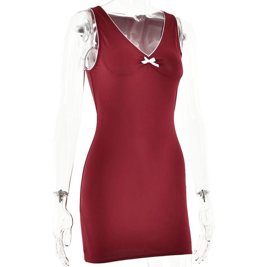Sleeveless Plunged Plain Mini Bodycon Dress Product Image