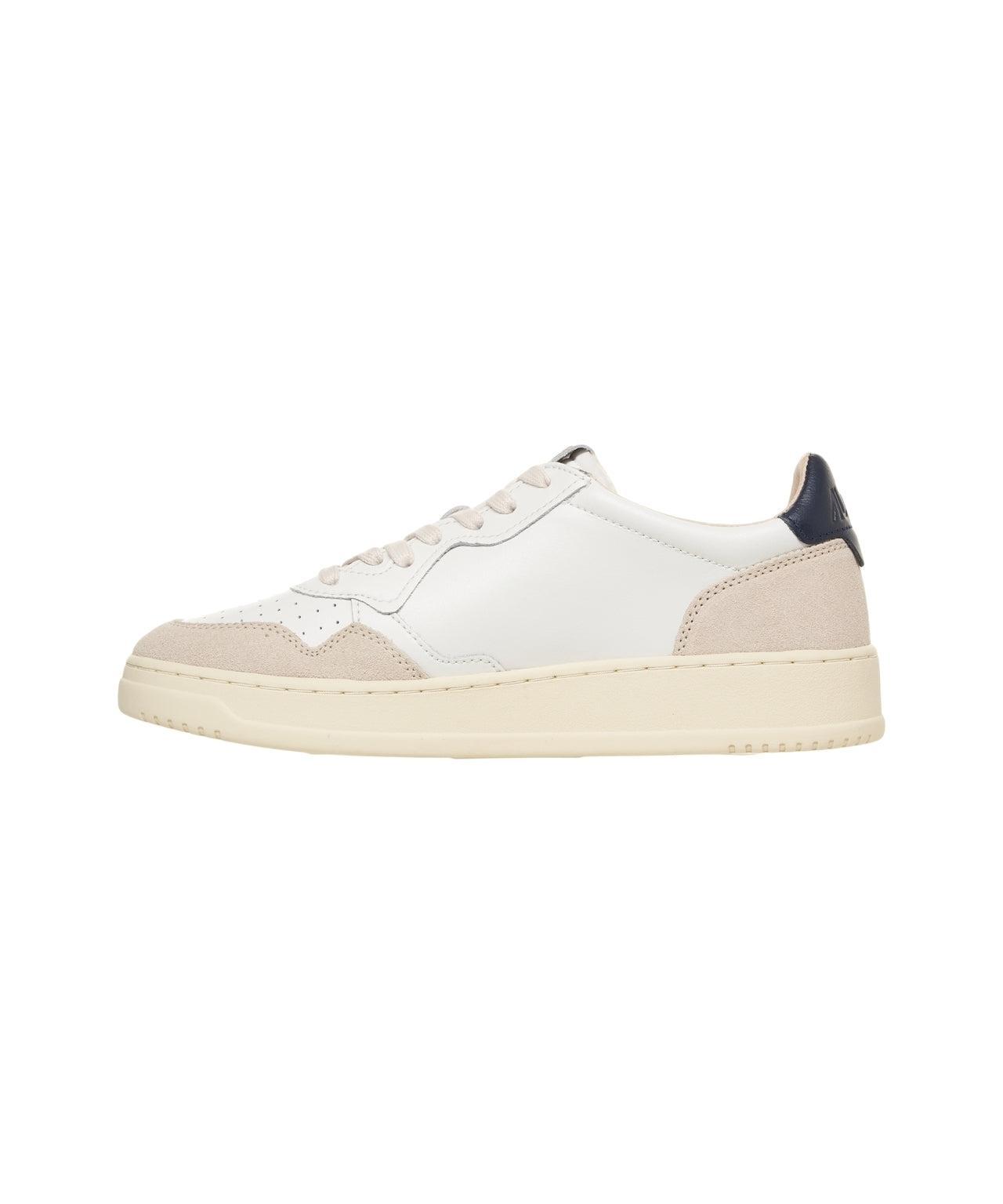 Sneakers 'Medalist Low' Product Image