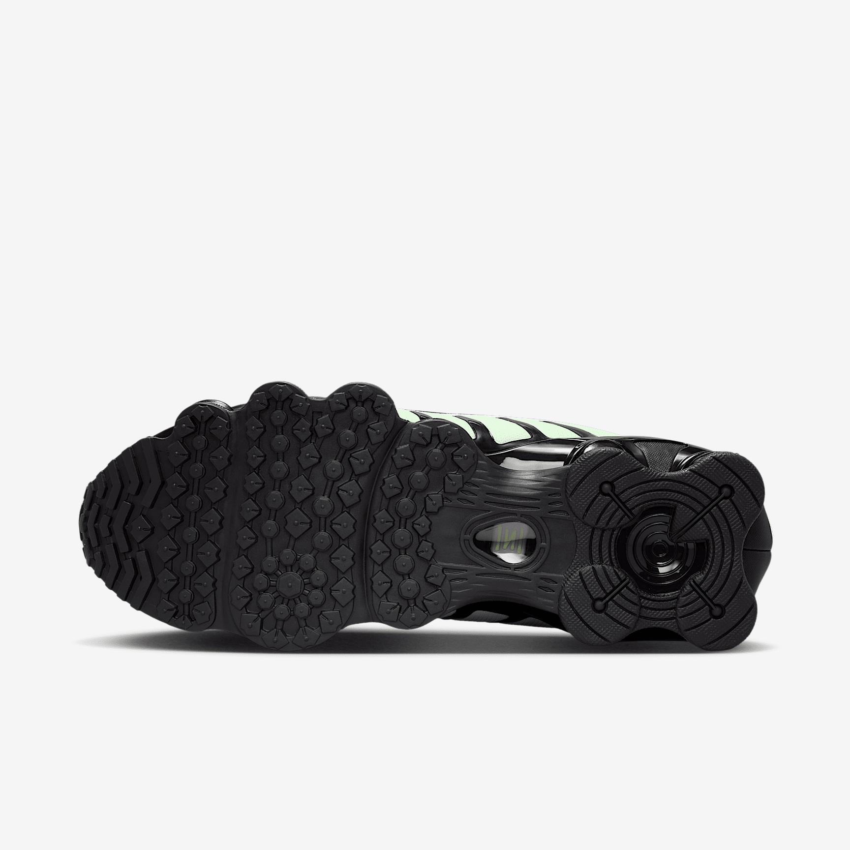 Nike Men's Shox TL Shoes Product Image