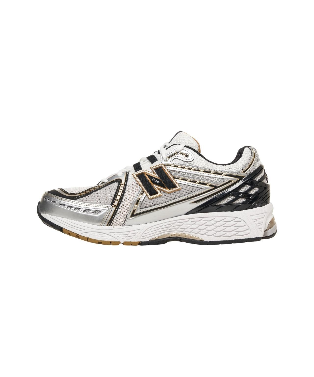 Sneakers '1906R' Product Image