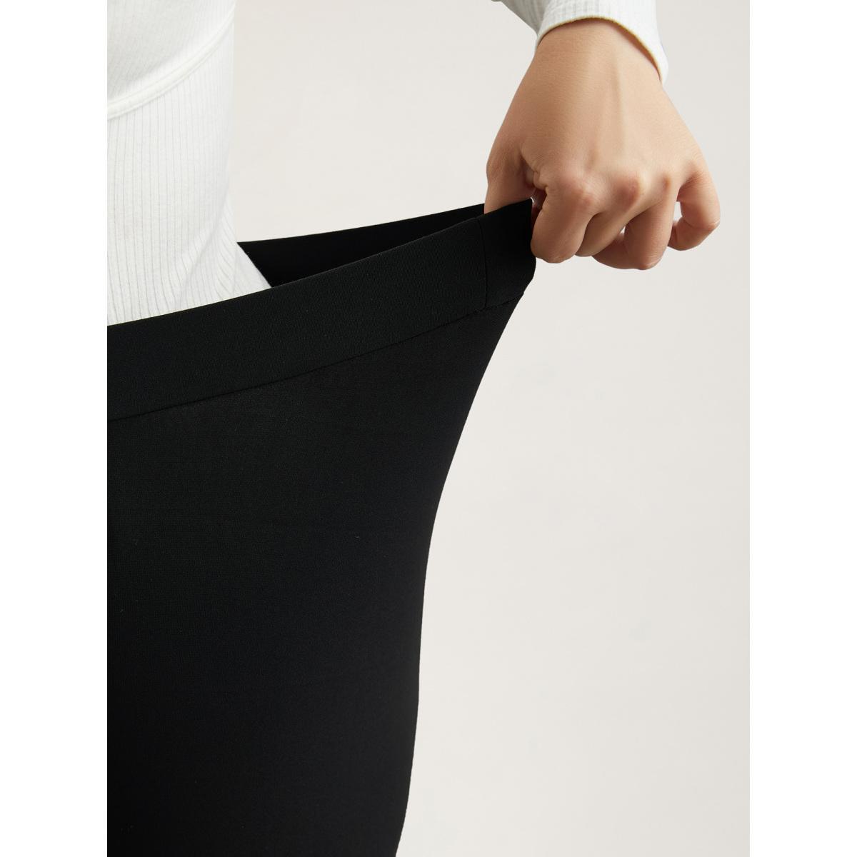 Plus Size Floral Detail Mid-Rise Leggings Women Black Elegant High stretch Skinny Mid Rise Everyday Leggings BloomChic 14-16/1X Product Image