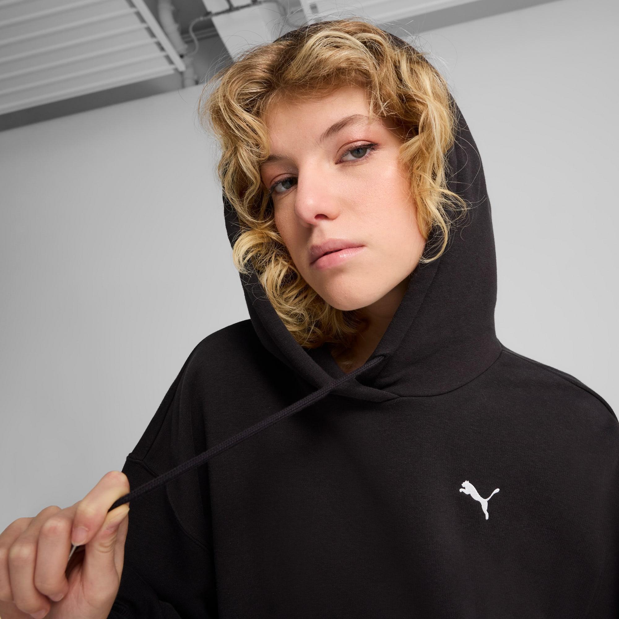 Wardrobe Essentials Women's Relaxed Cropped Hoodie Product Image