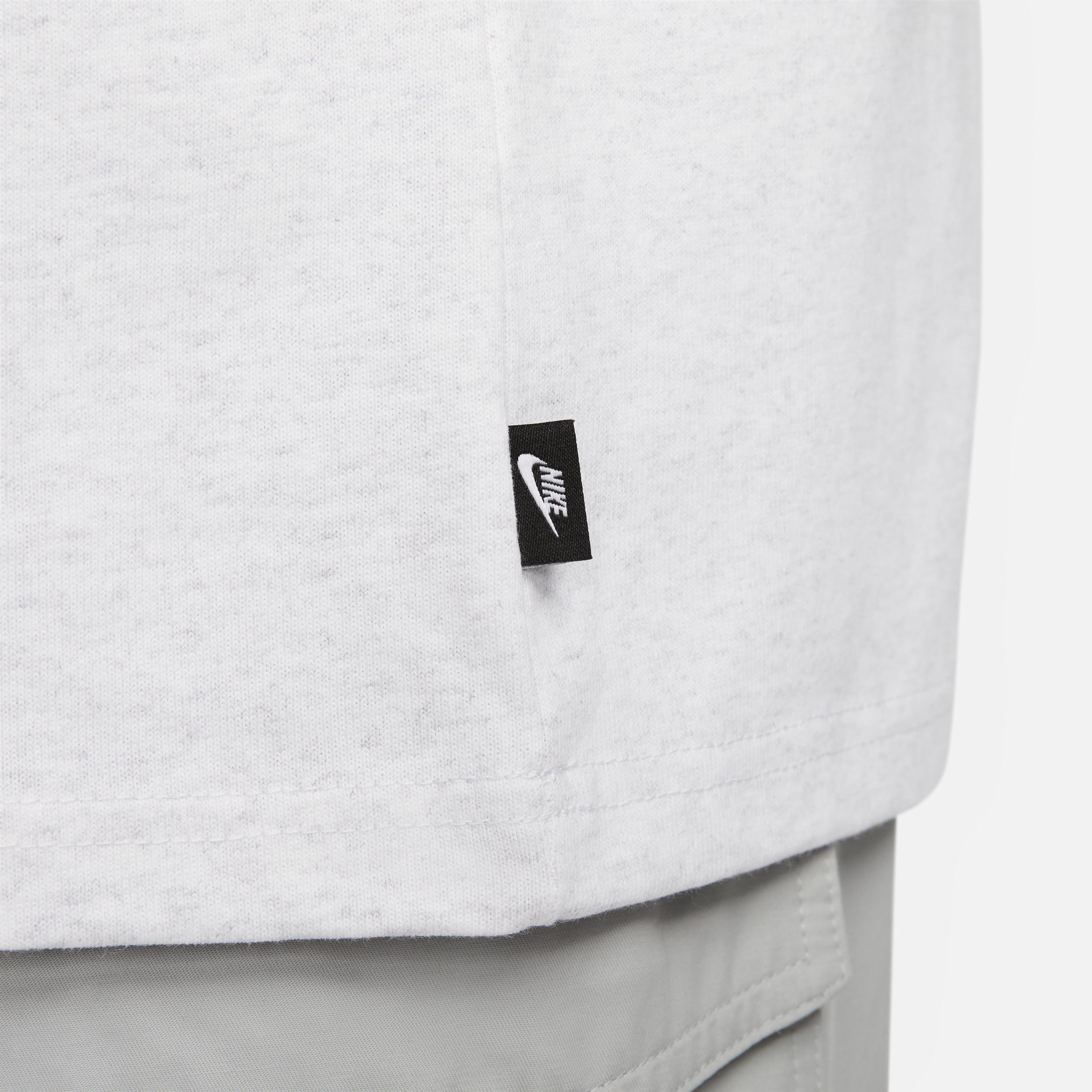 Nike Premium Essentials T-shirt Product Image
