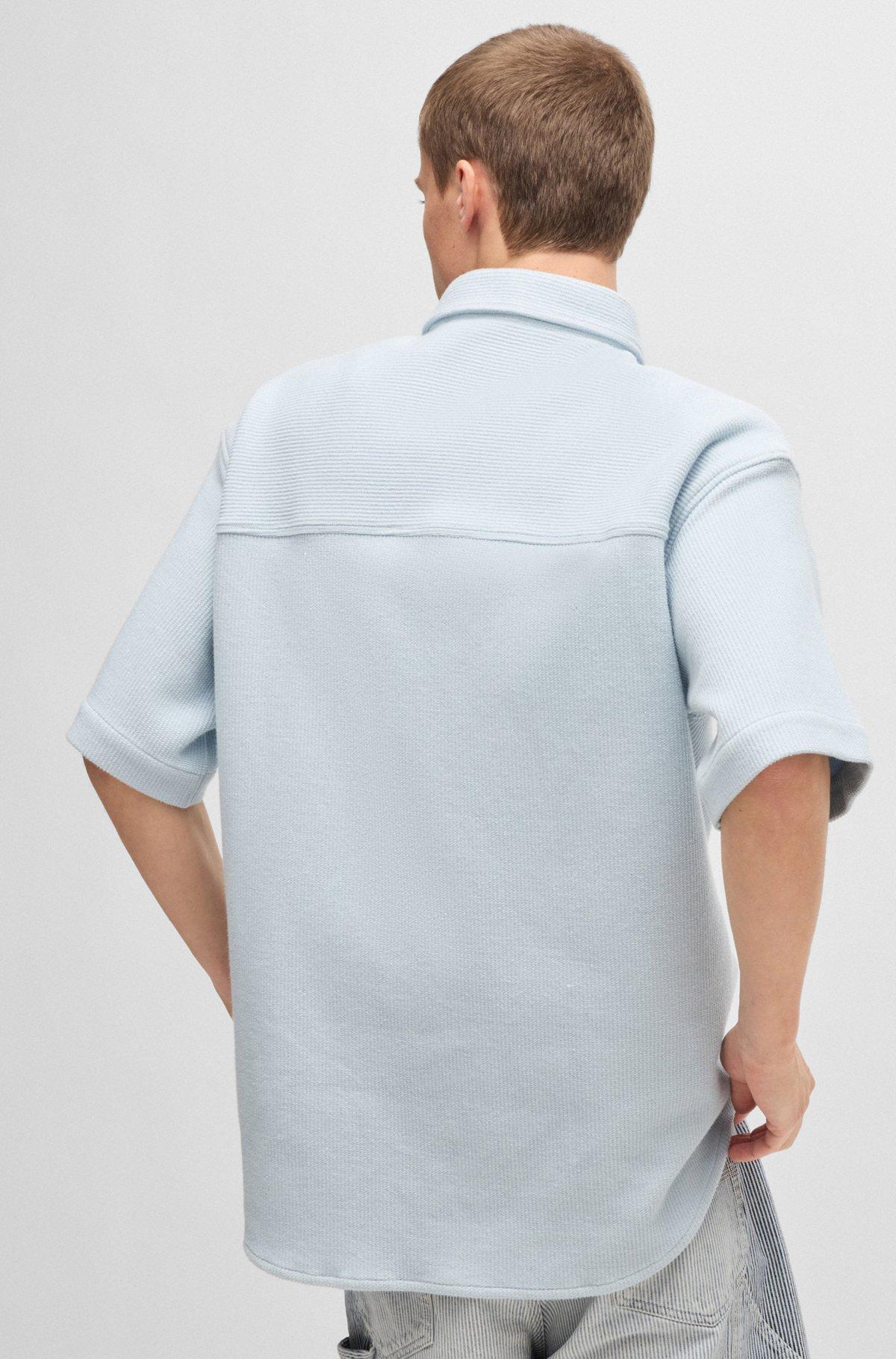 Short-sleeved shirt in waffle-structured cotton Product Image