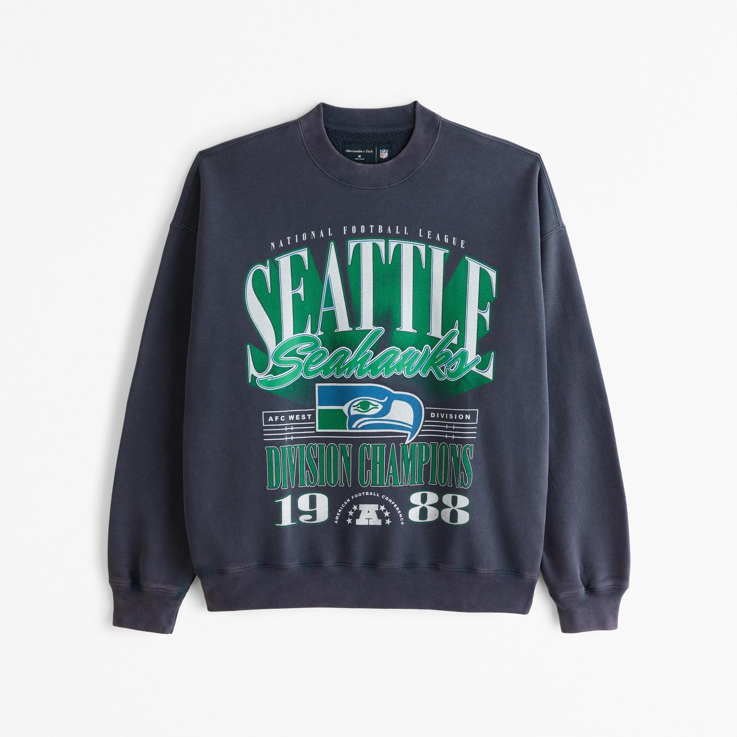 Minnesota Vikings Graphic Crew Sweatshirt Product Image