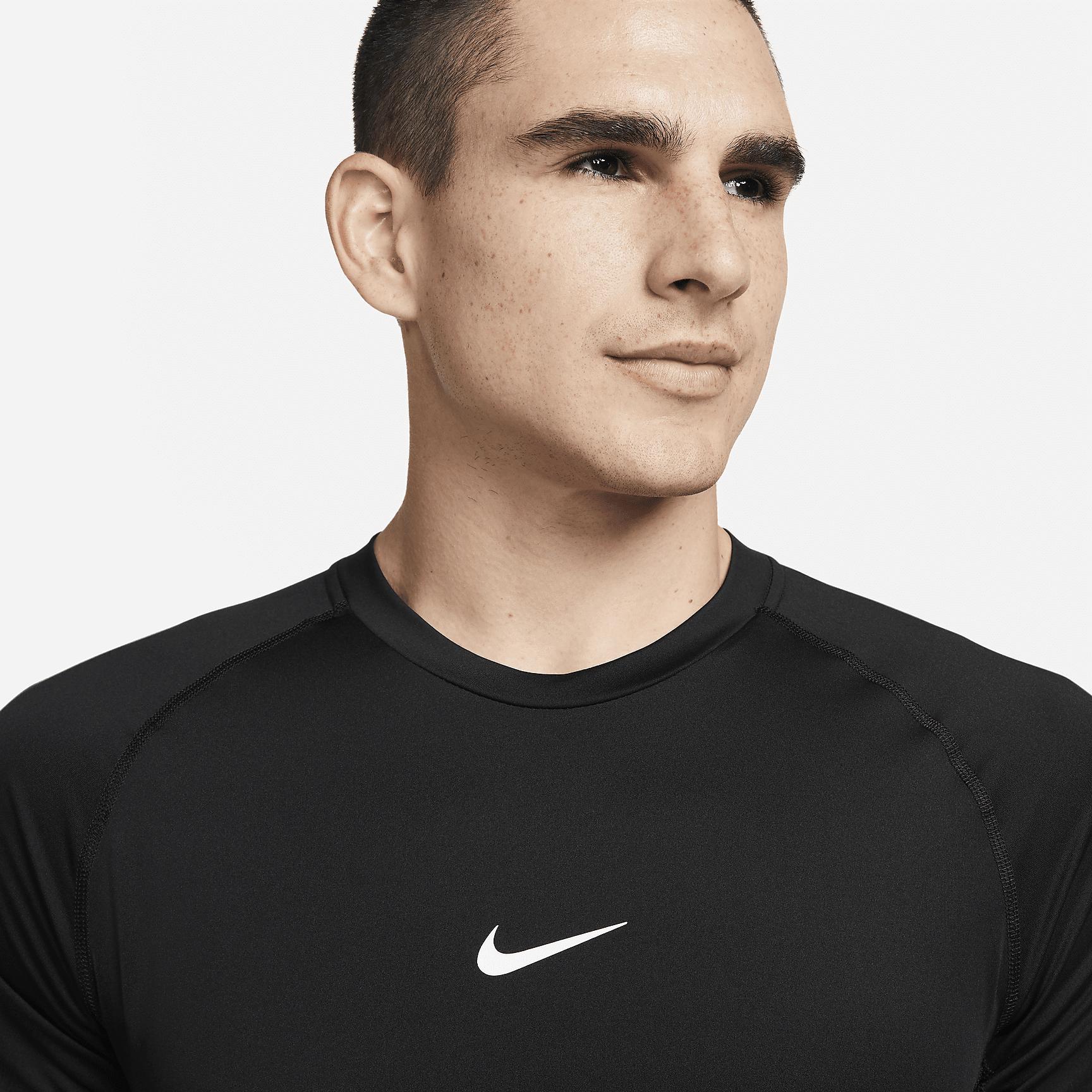 Nike Pro Men's Dri-FIT Slim Short-Sleeve Top Product Image