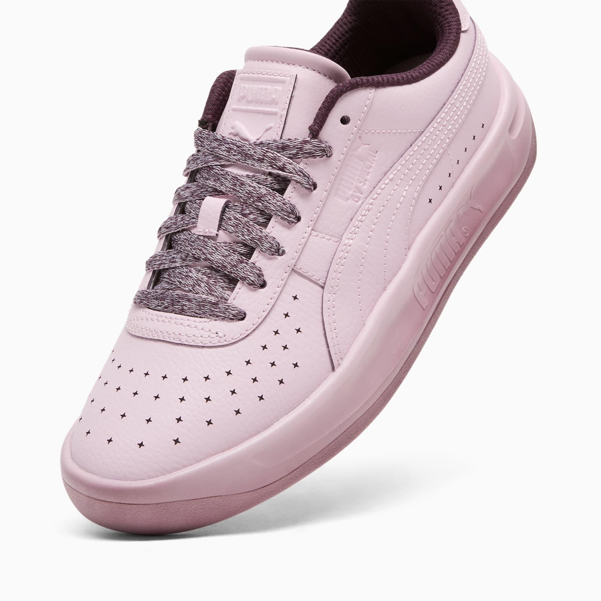 GV Special Mono Women's Sneakers Product Image