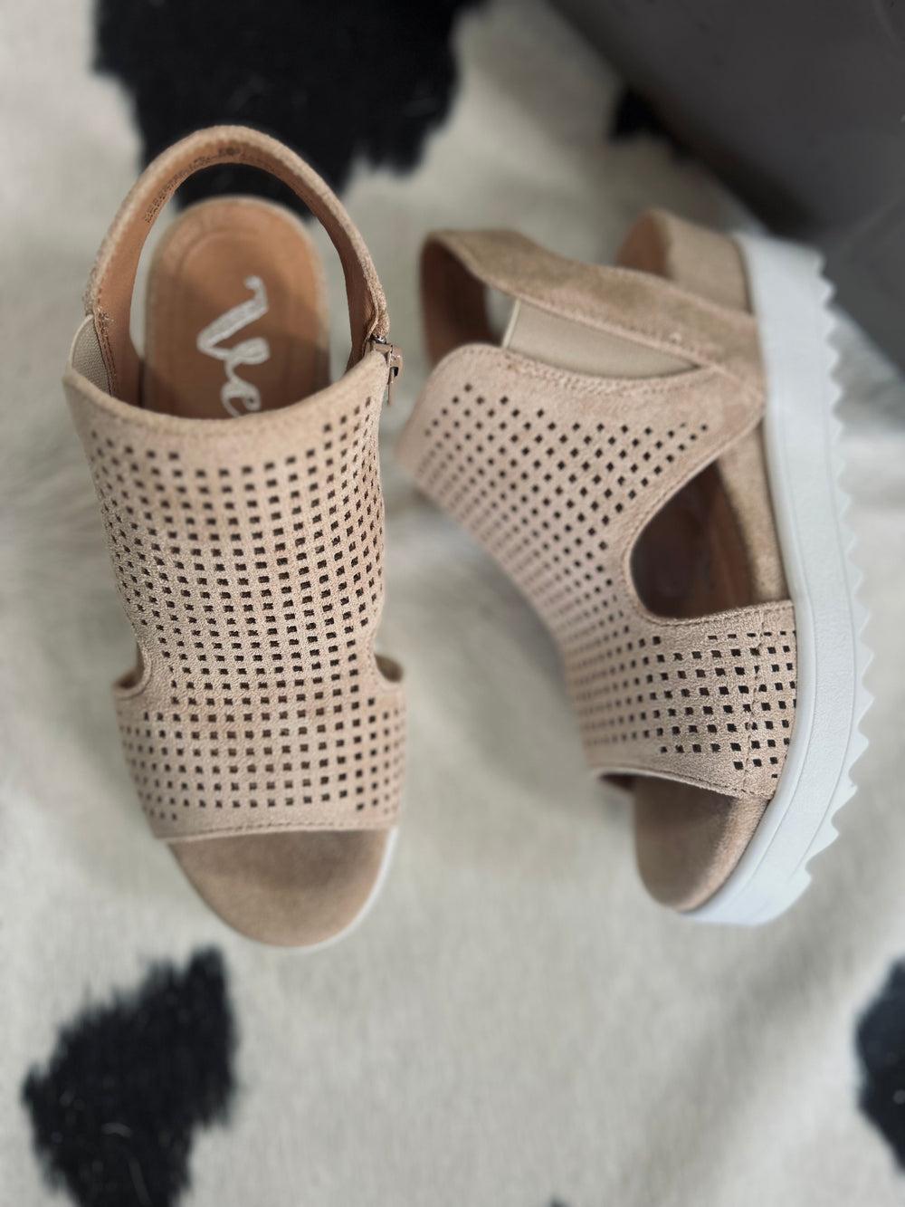 Amy Sand Platform Sandals Product Image