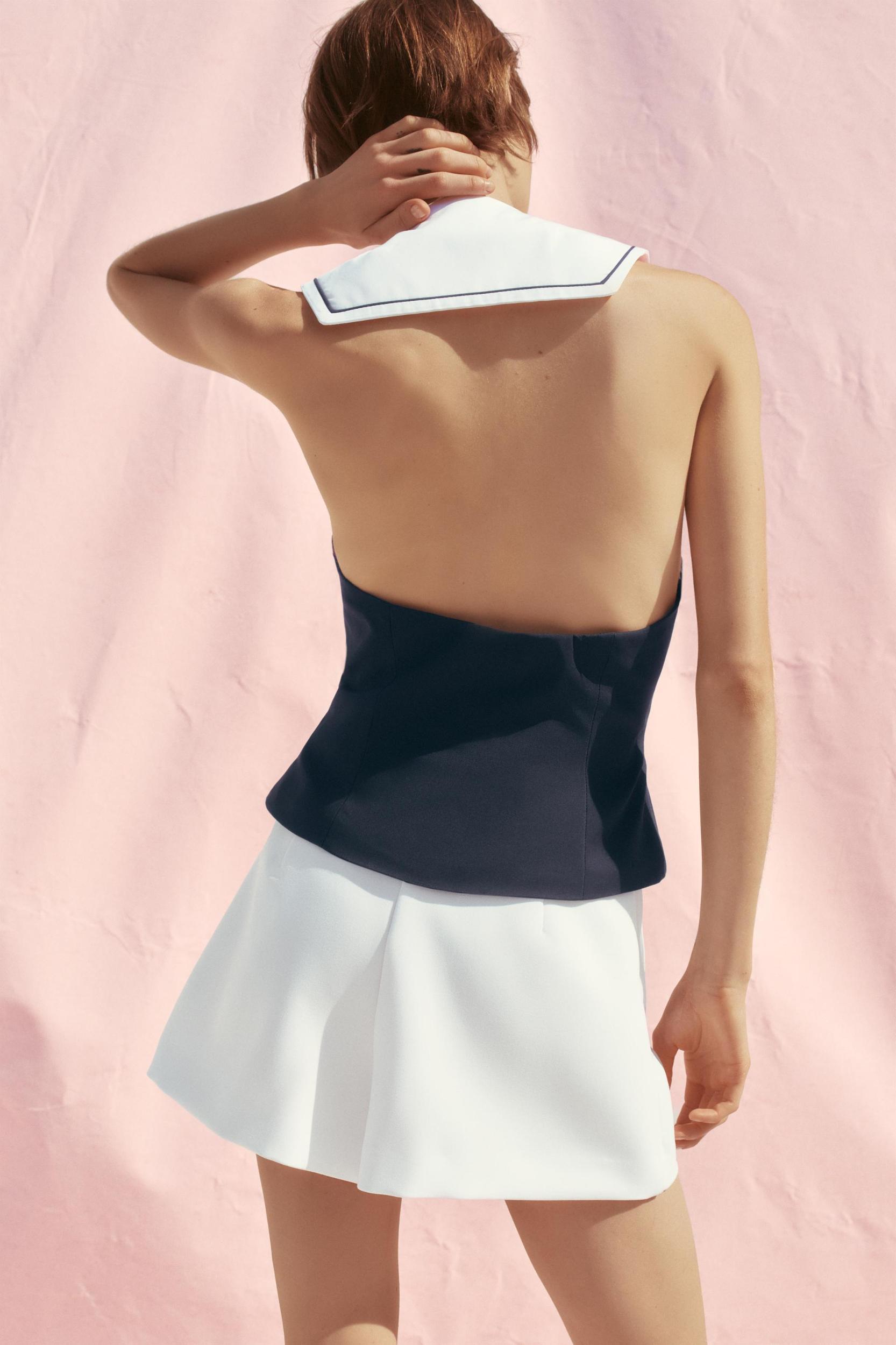 WELT DETAIL VEST TOP Product Image