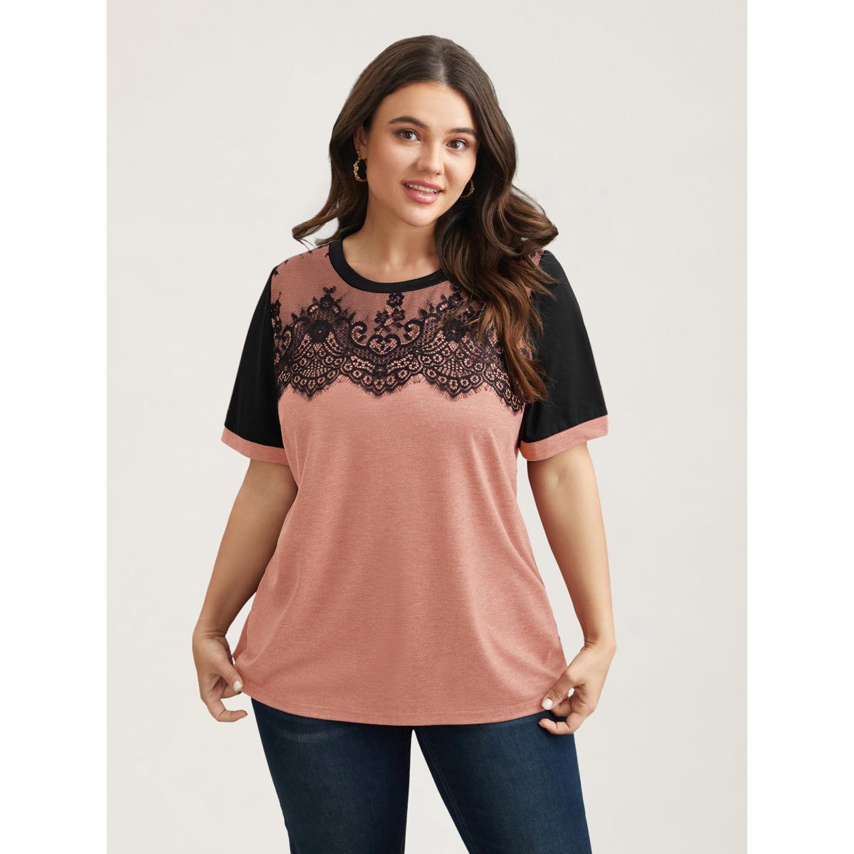 Plus Size Stretchy Scalloped Lace Color Contrast T-Shirt Crepe Women Elegant Contrast Round Neck Everyday T-shirts BloomChic 18-20/2X Product Image