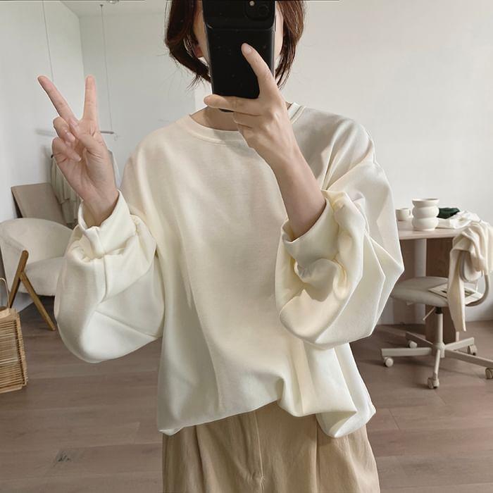 Round Neck Plain Sweatshirt Product Image