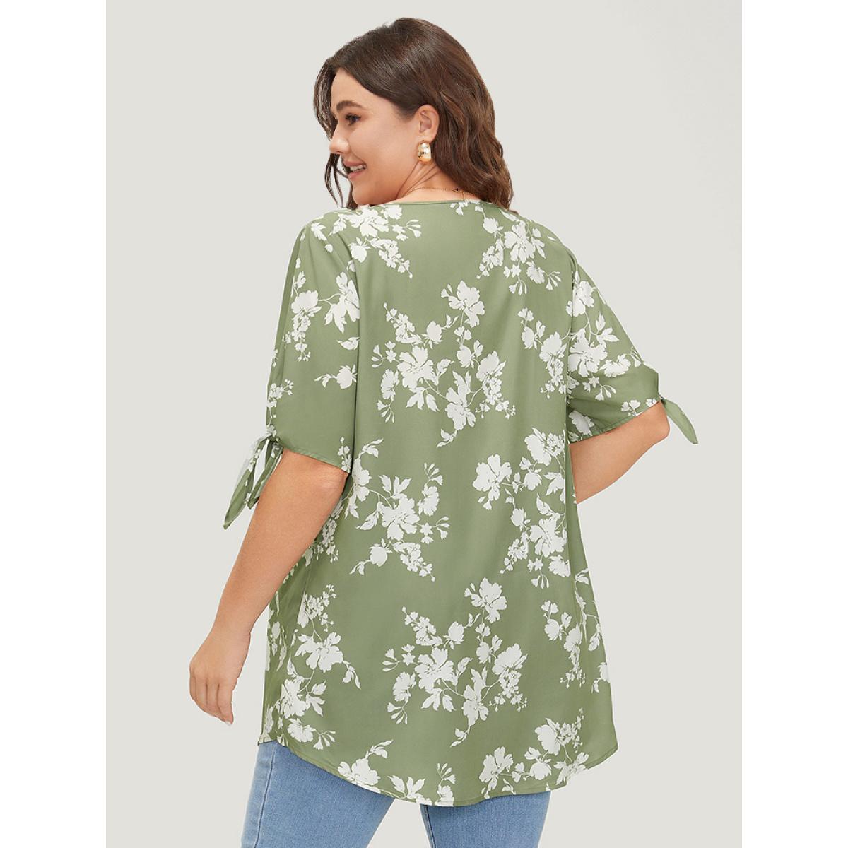 Plus Size Mint Floral Knot Sleeve V Neck Blouse Women Elegant Short sleeve V-neck Dailywear Blouses BloomChic 12/L Product Image