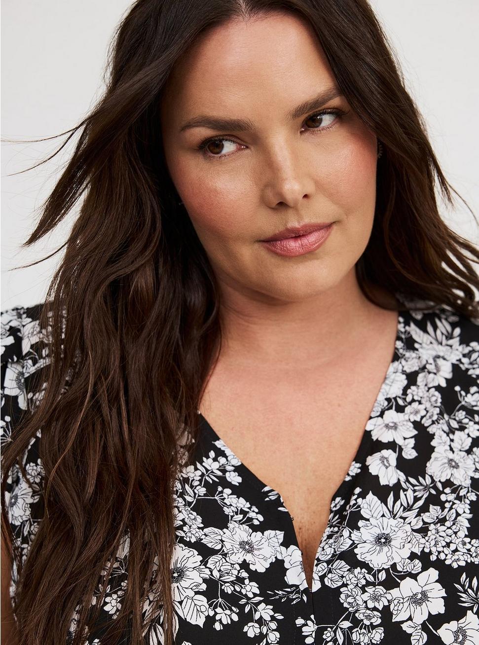 Harper Georgette Hook & Eye Blouse Product Image