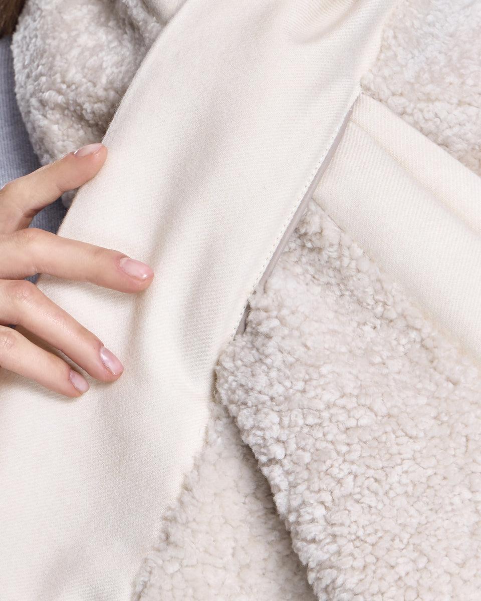 Cashmere Blend and Shearling pull thru Scarf Product Image