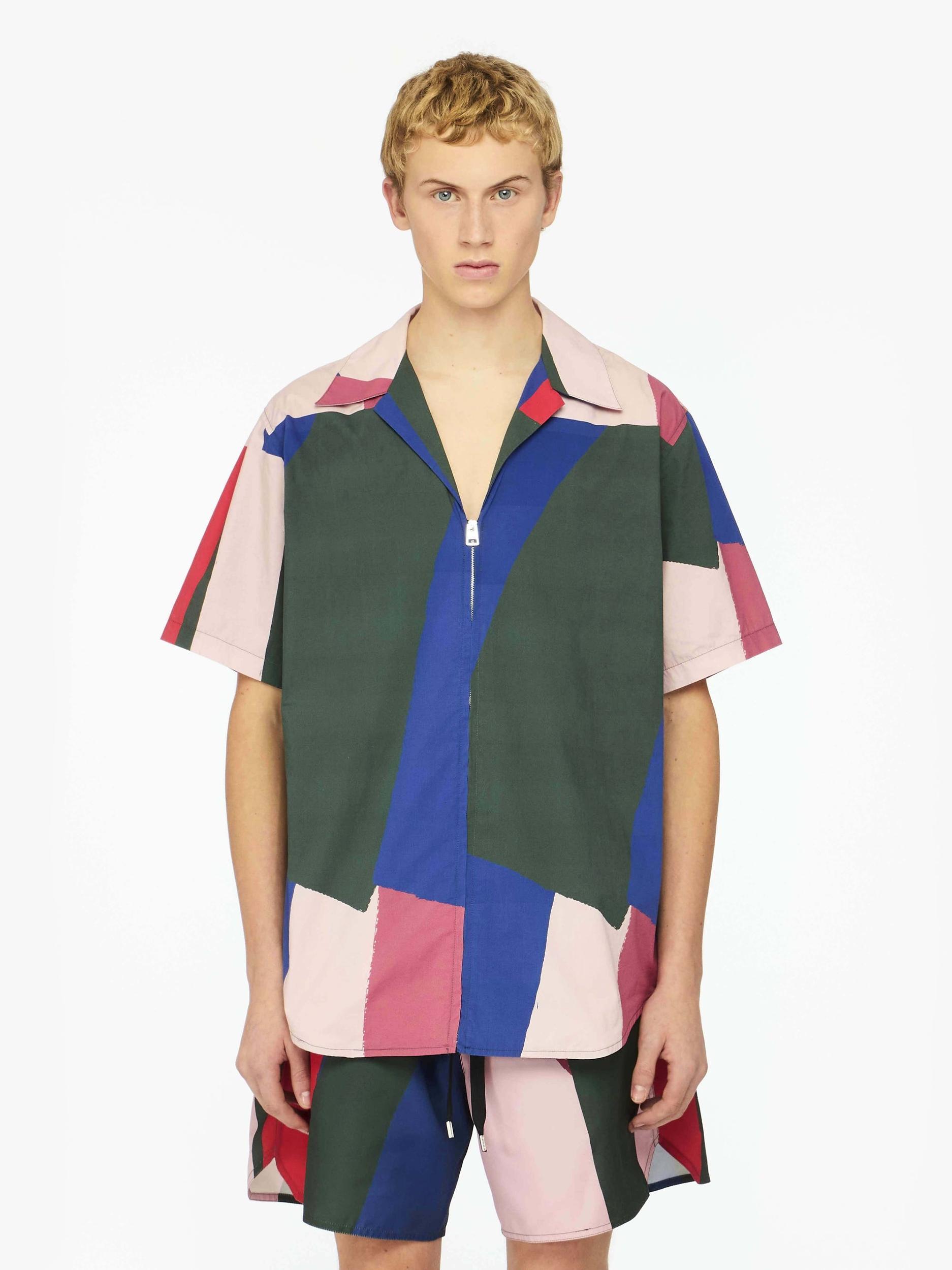 SHORT SLEEVE PRINTED SHIRT WITH ZIP Product Image