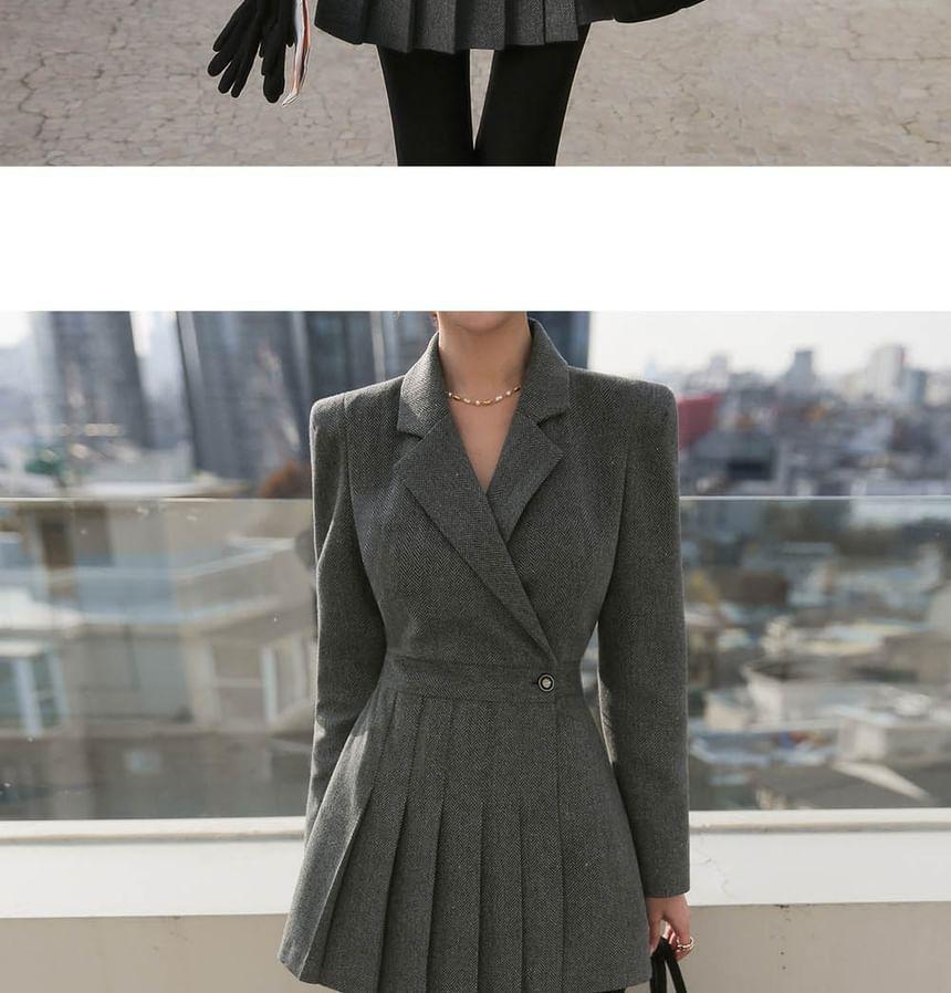 Long-Sleeve Notch Lapel Pleated Romper Product Image