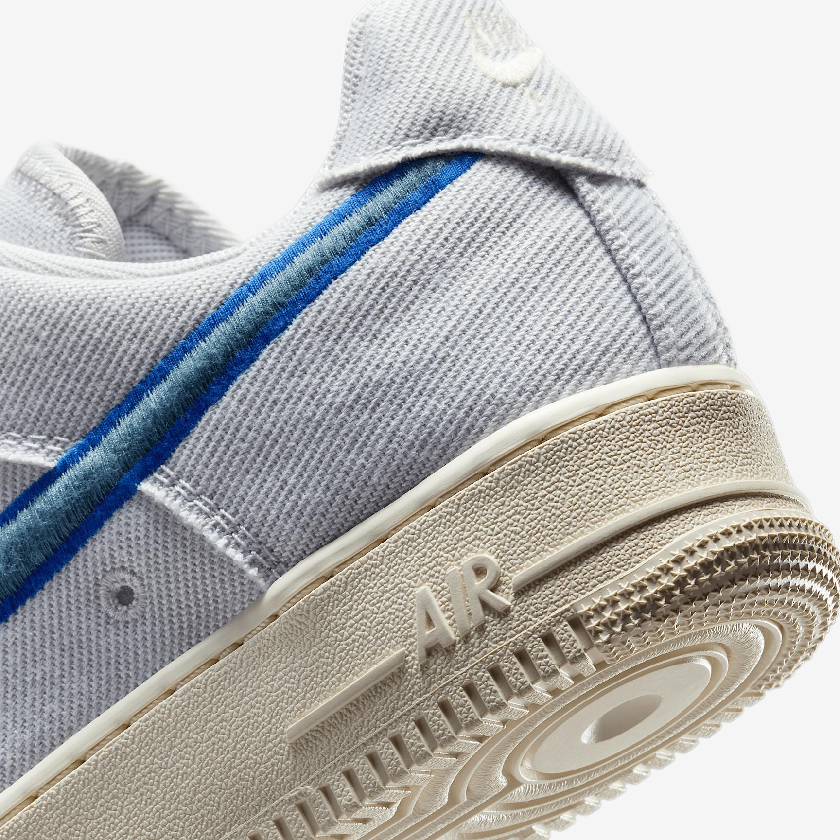 Nike Men's Air Force 1 Low Canvas Shoes Product Image
