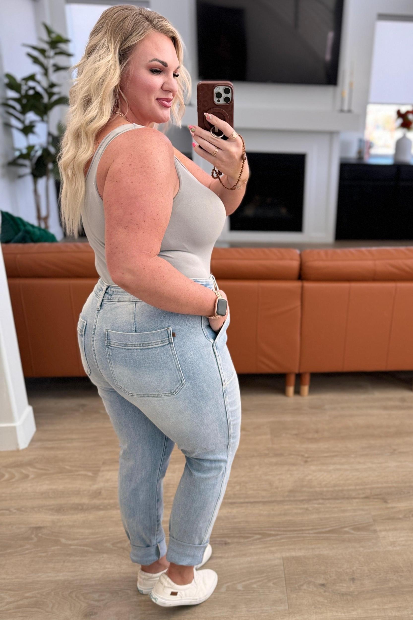 Cooper High Rise Vintage Denim Jogger (Online Exclusive) Female Product Image